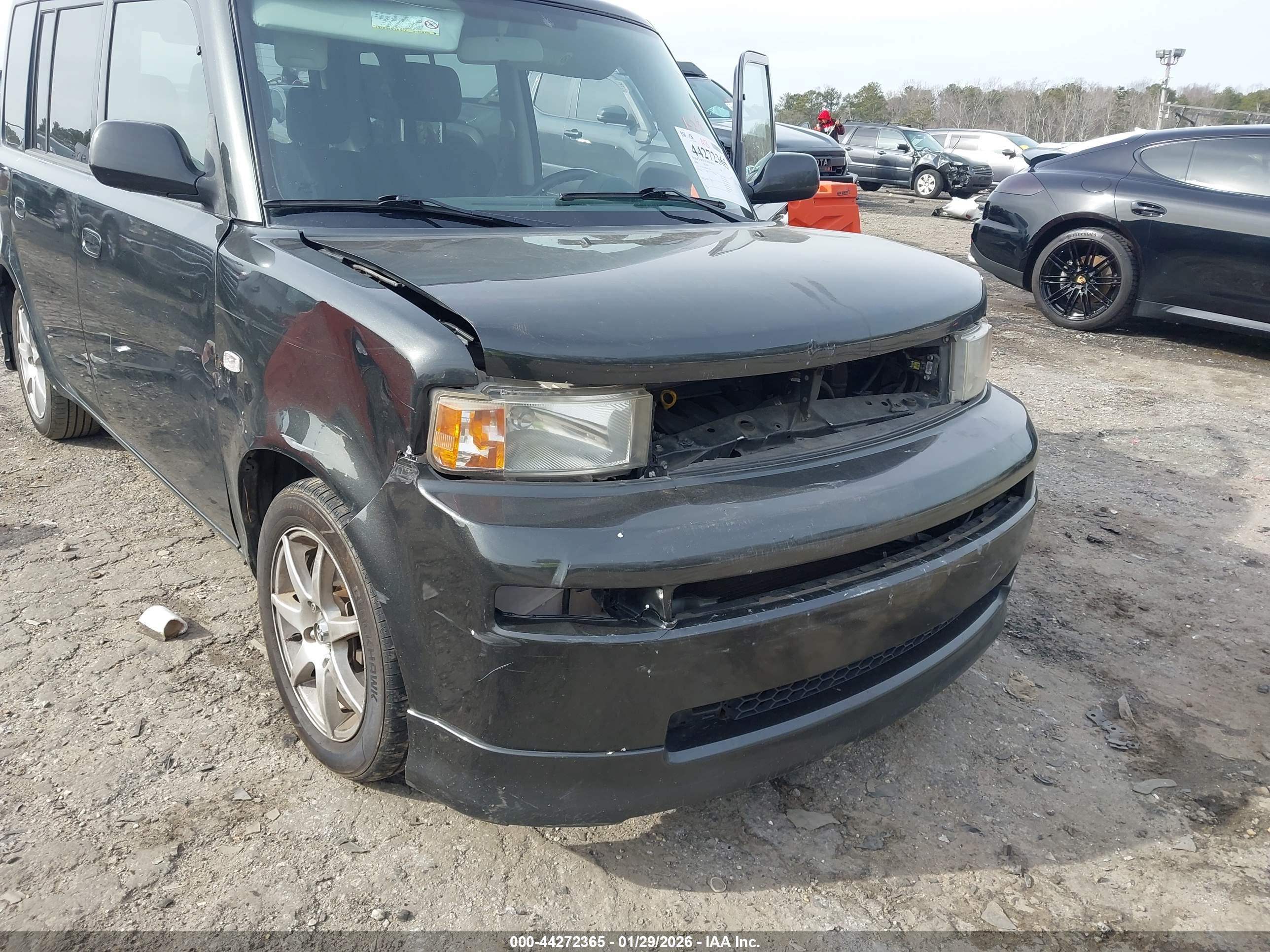 SCION XB image 6