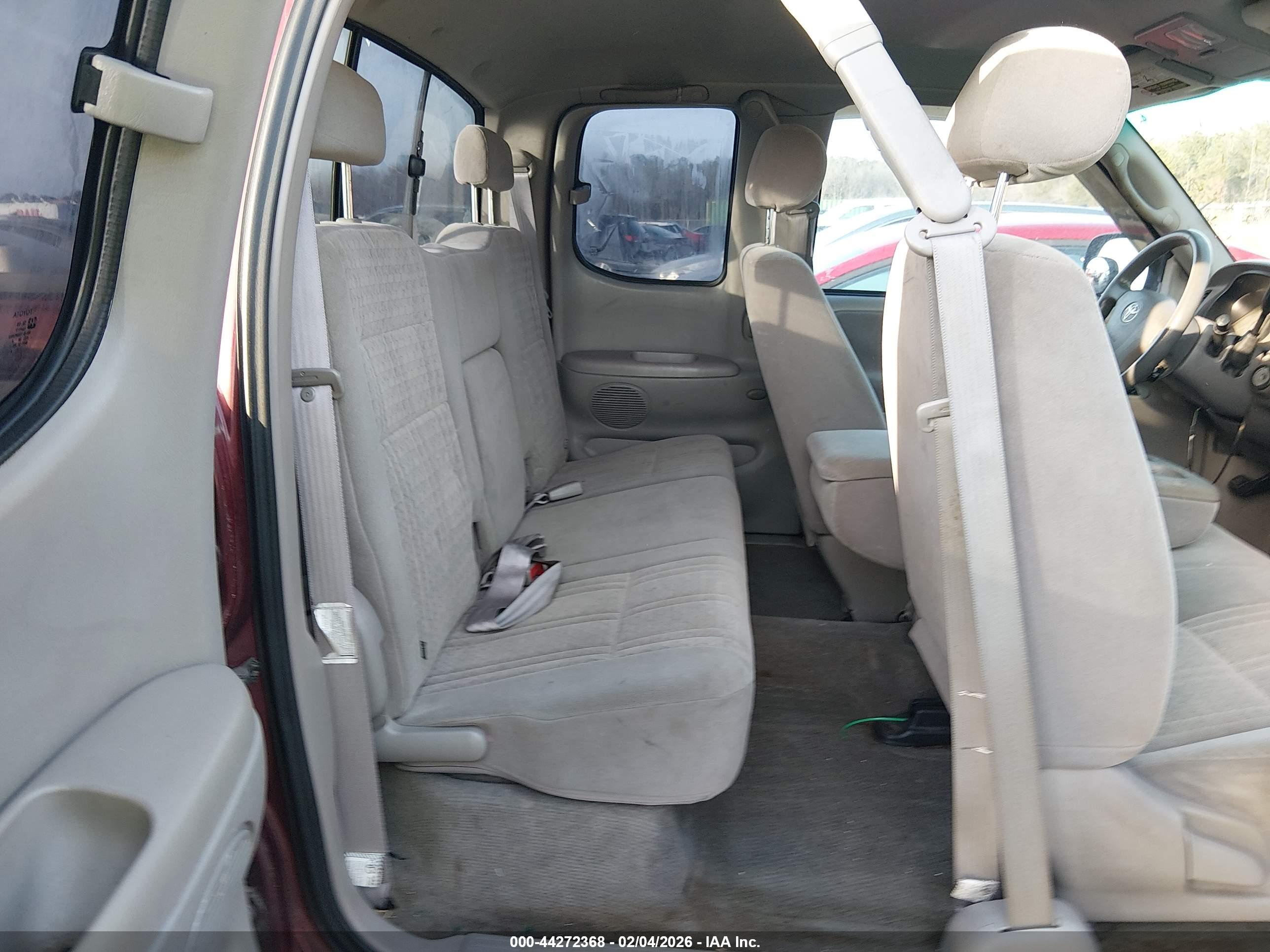 TOYOTA TUNDRA image 8