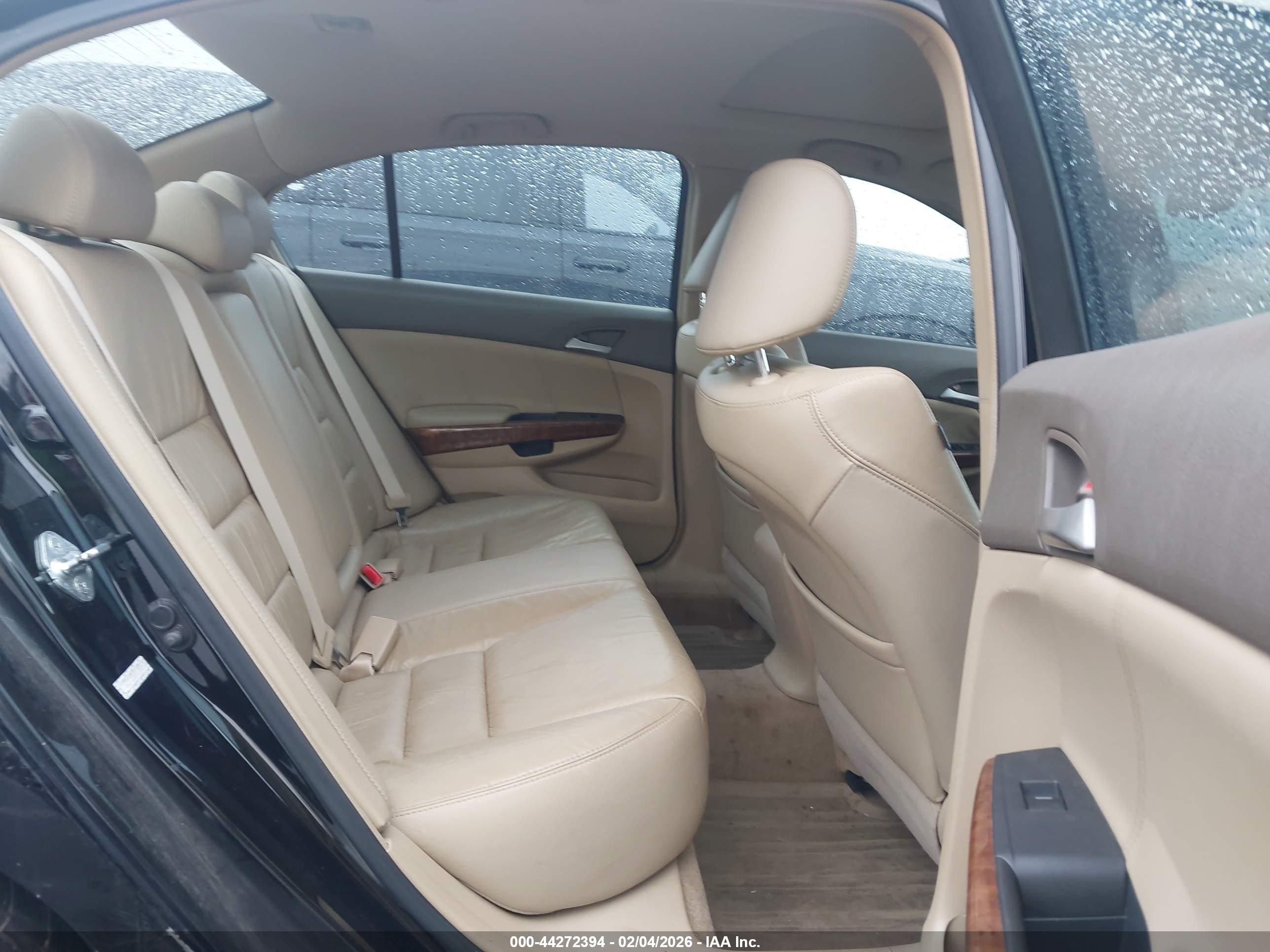 HONDA ACCORD image 8