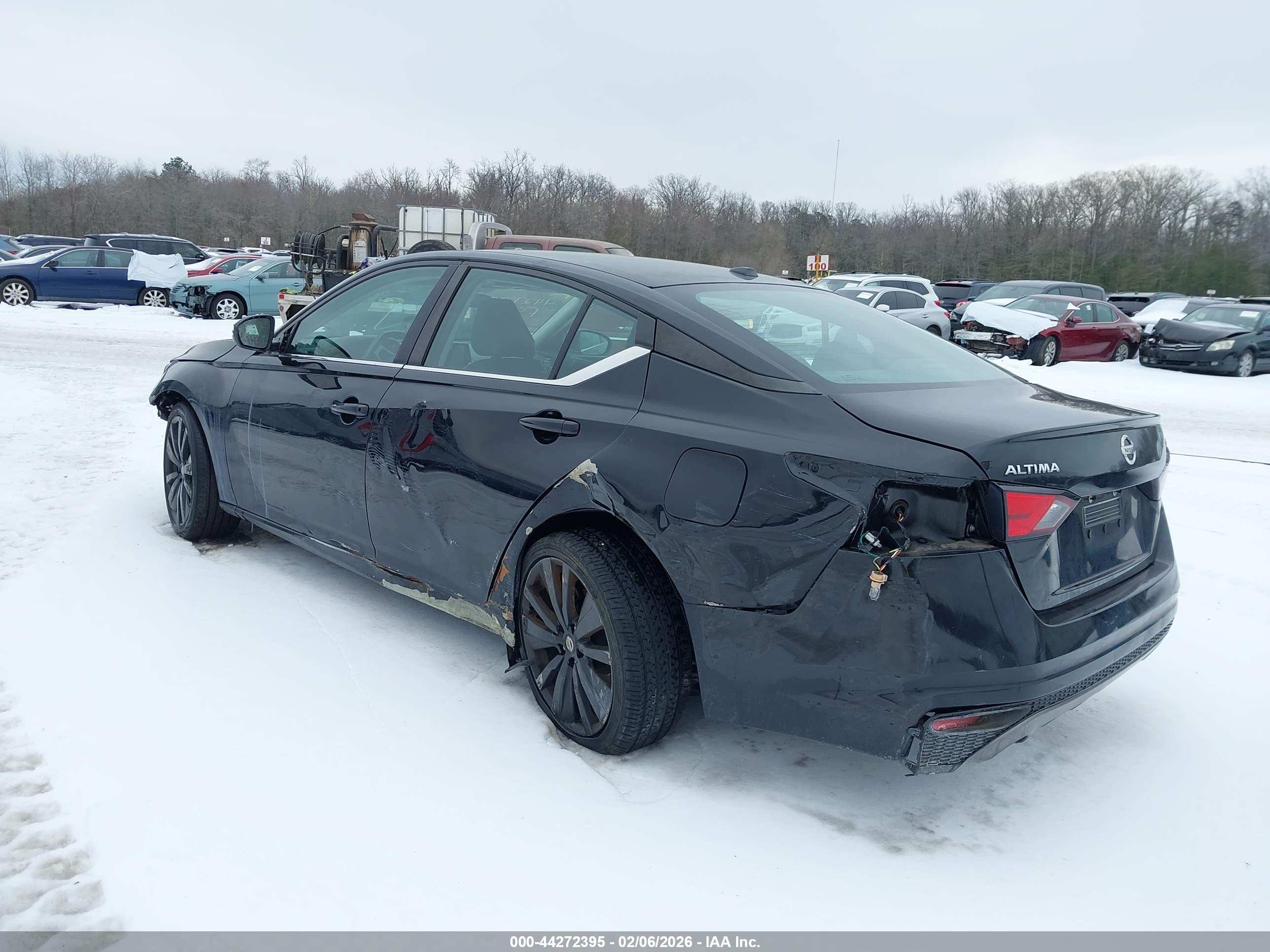 NISSAN ALTIMA image 3