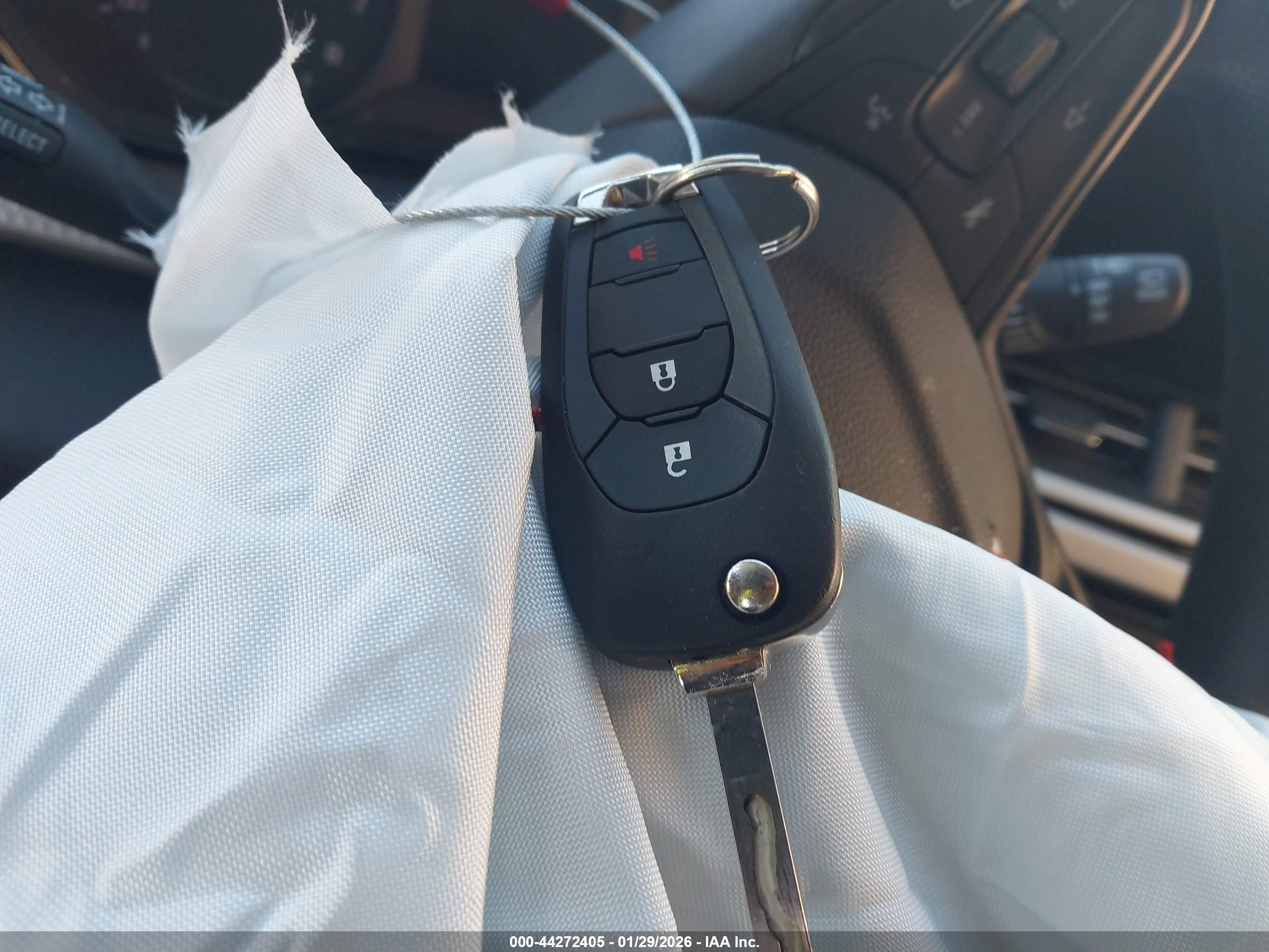 CHEVROLET TRAX image 11
