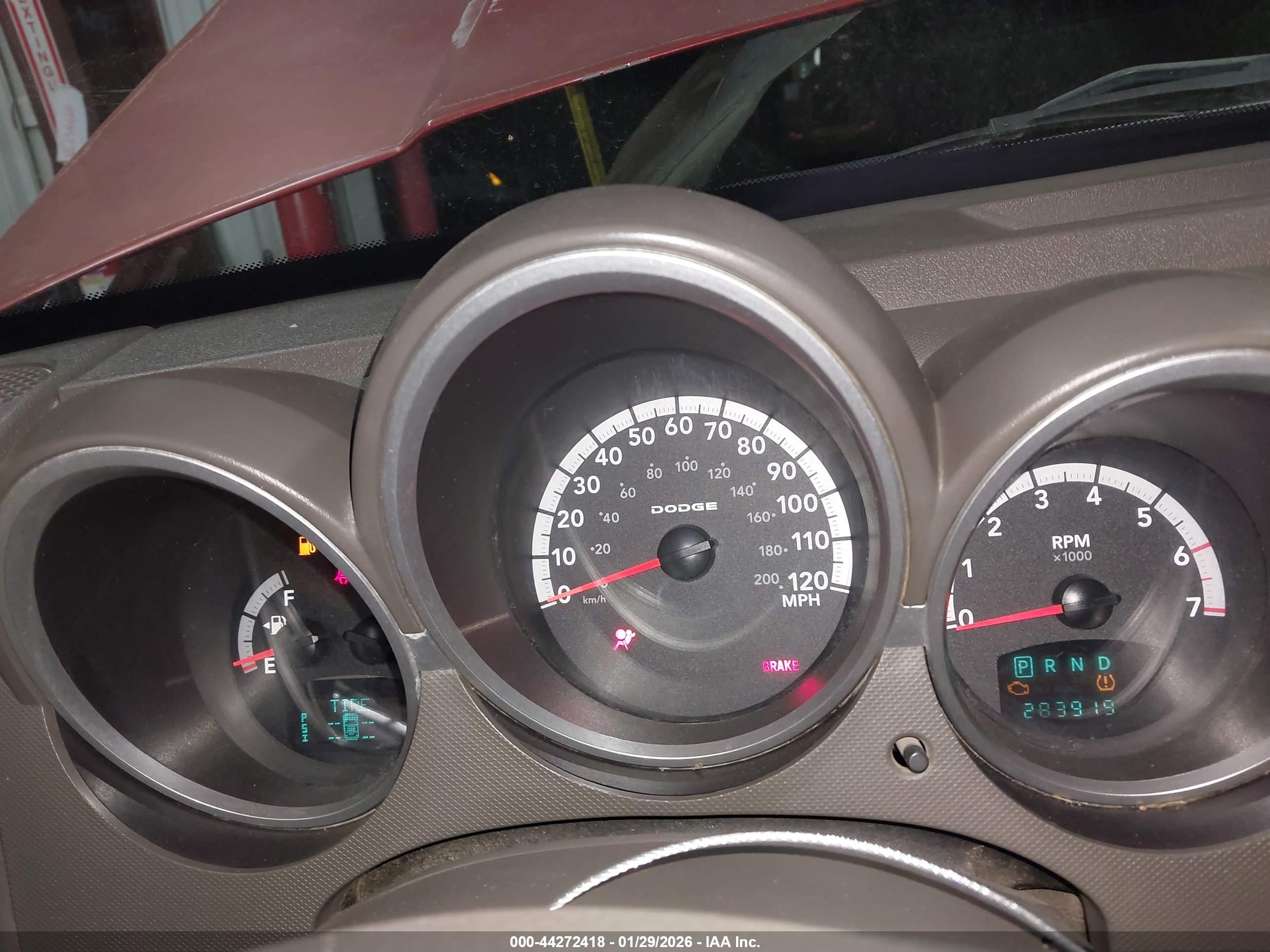 DODGE NITRO image 7