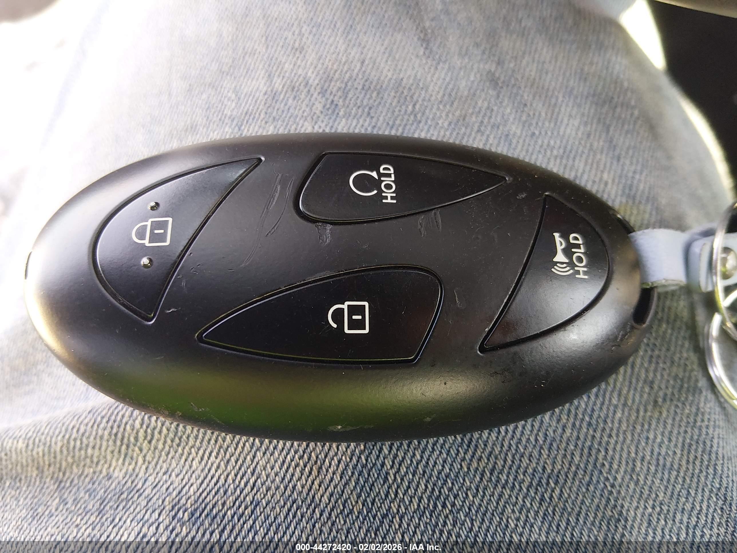 HYUNDAI ELANTRA image 11