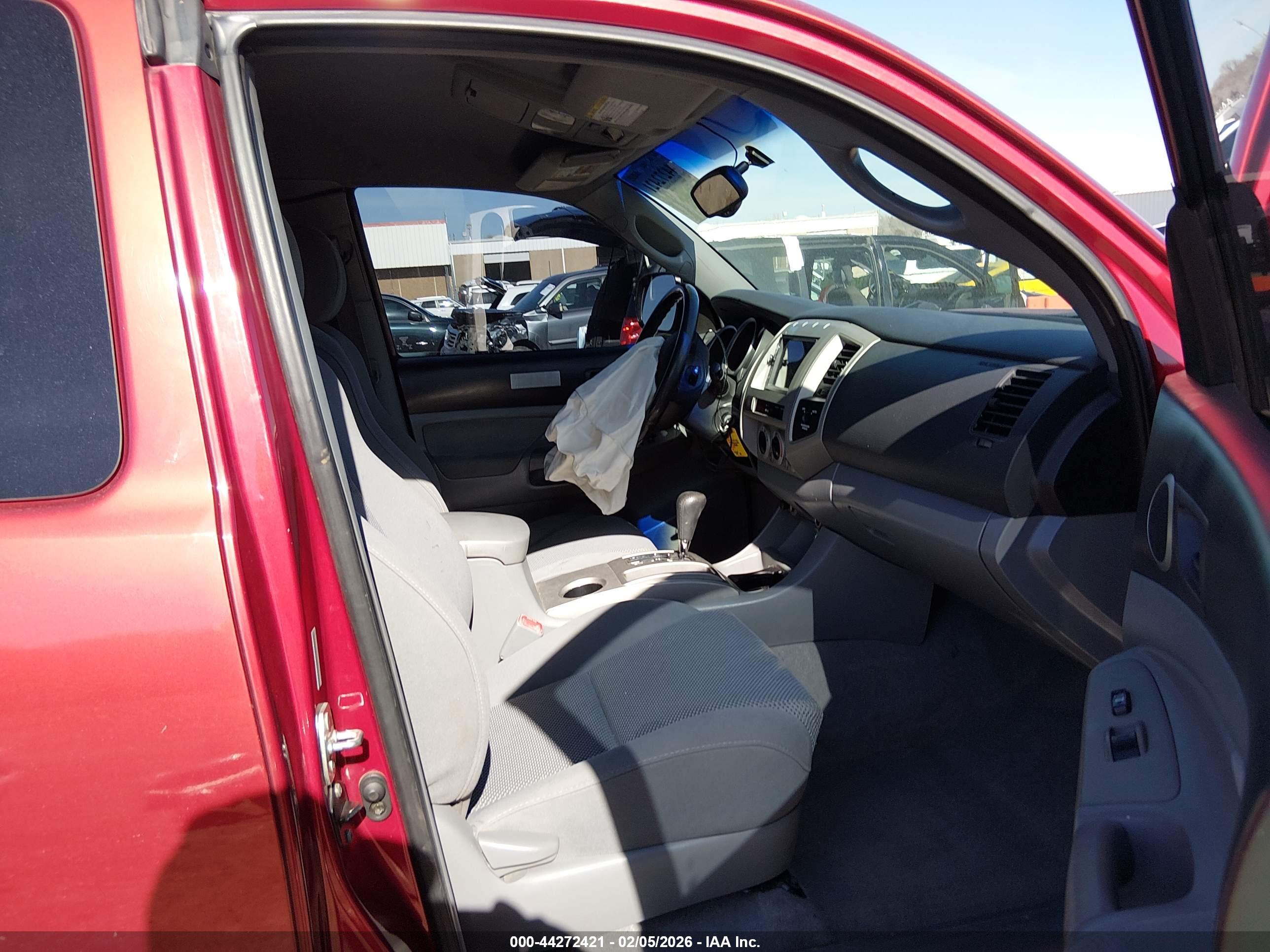 TOYOTA TACOMA image 5