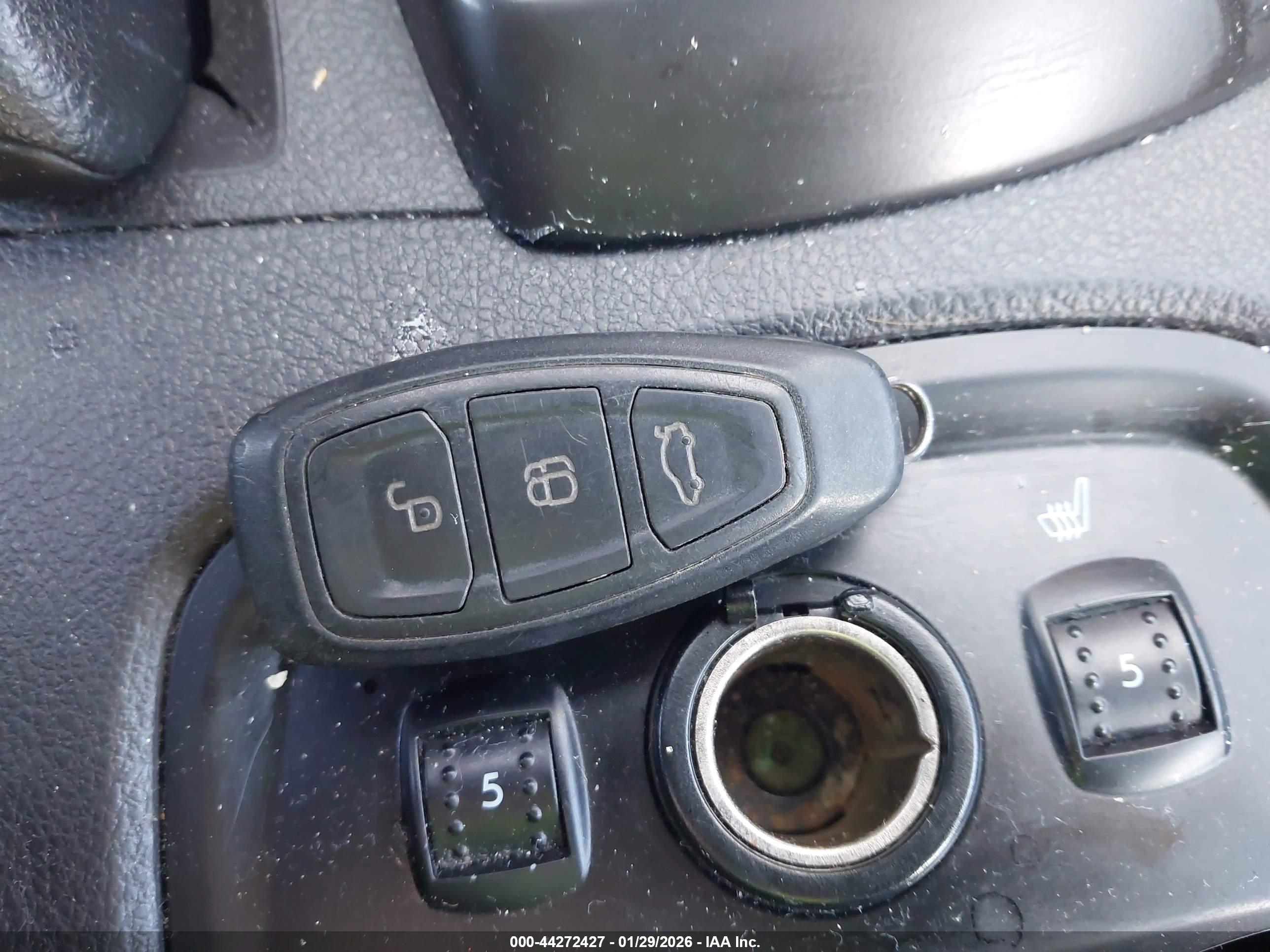 FORD FOCUS image 11