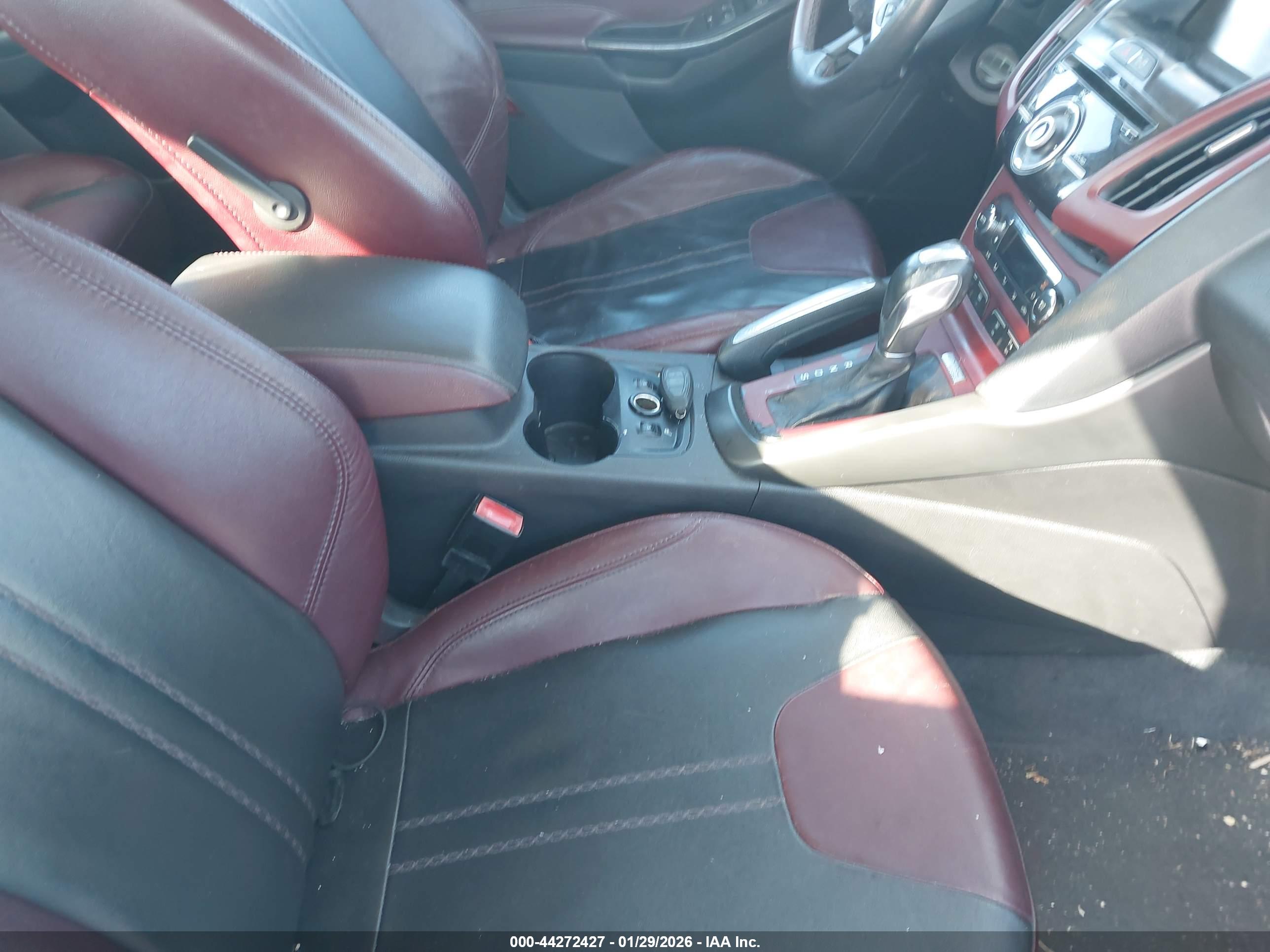 FORD FOCUS image 5