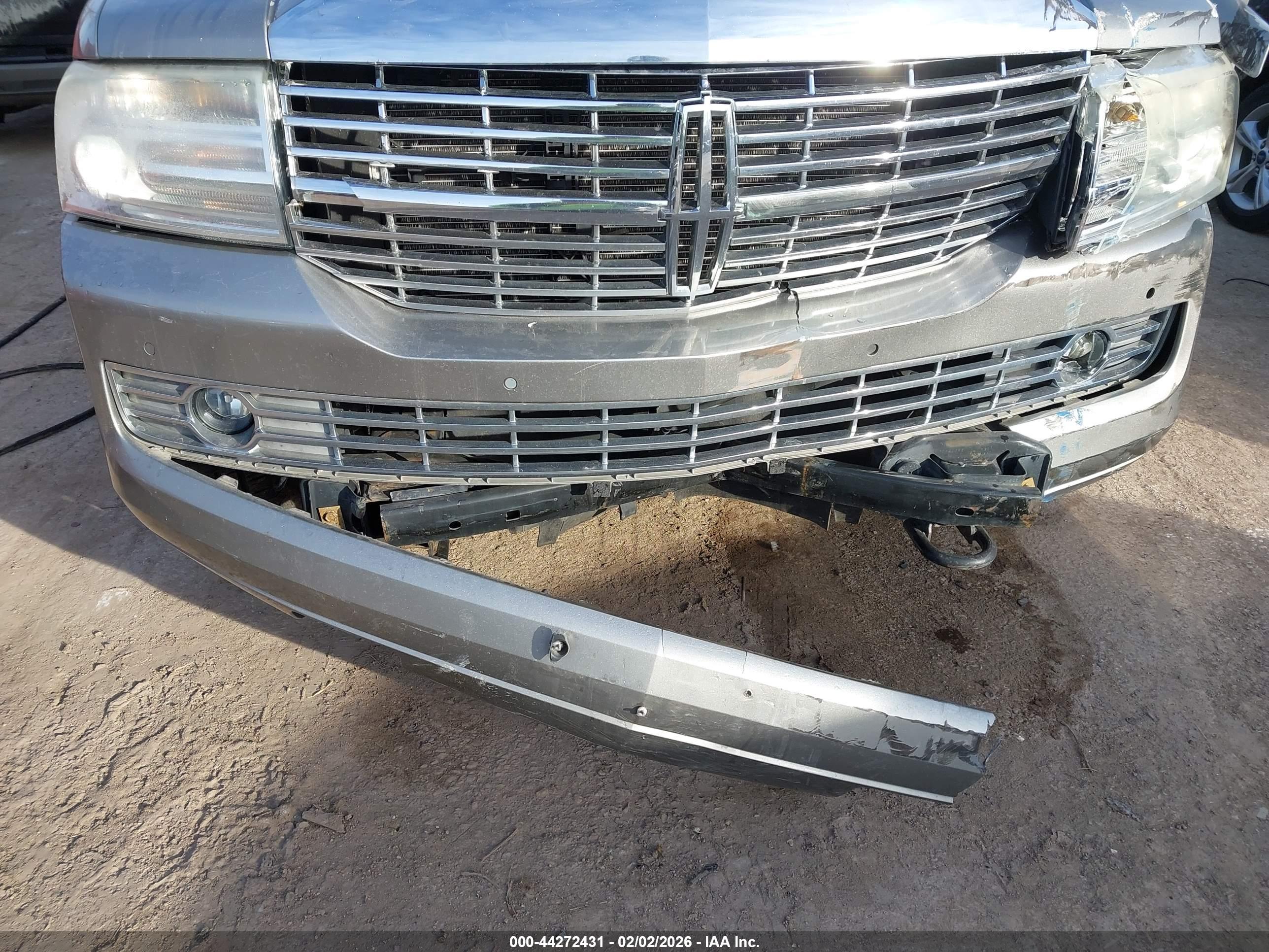 LINCOLN NAVIGATOR image 6