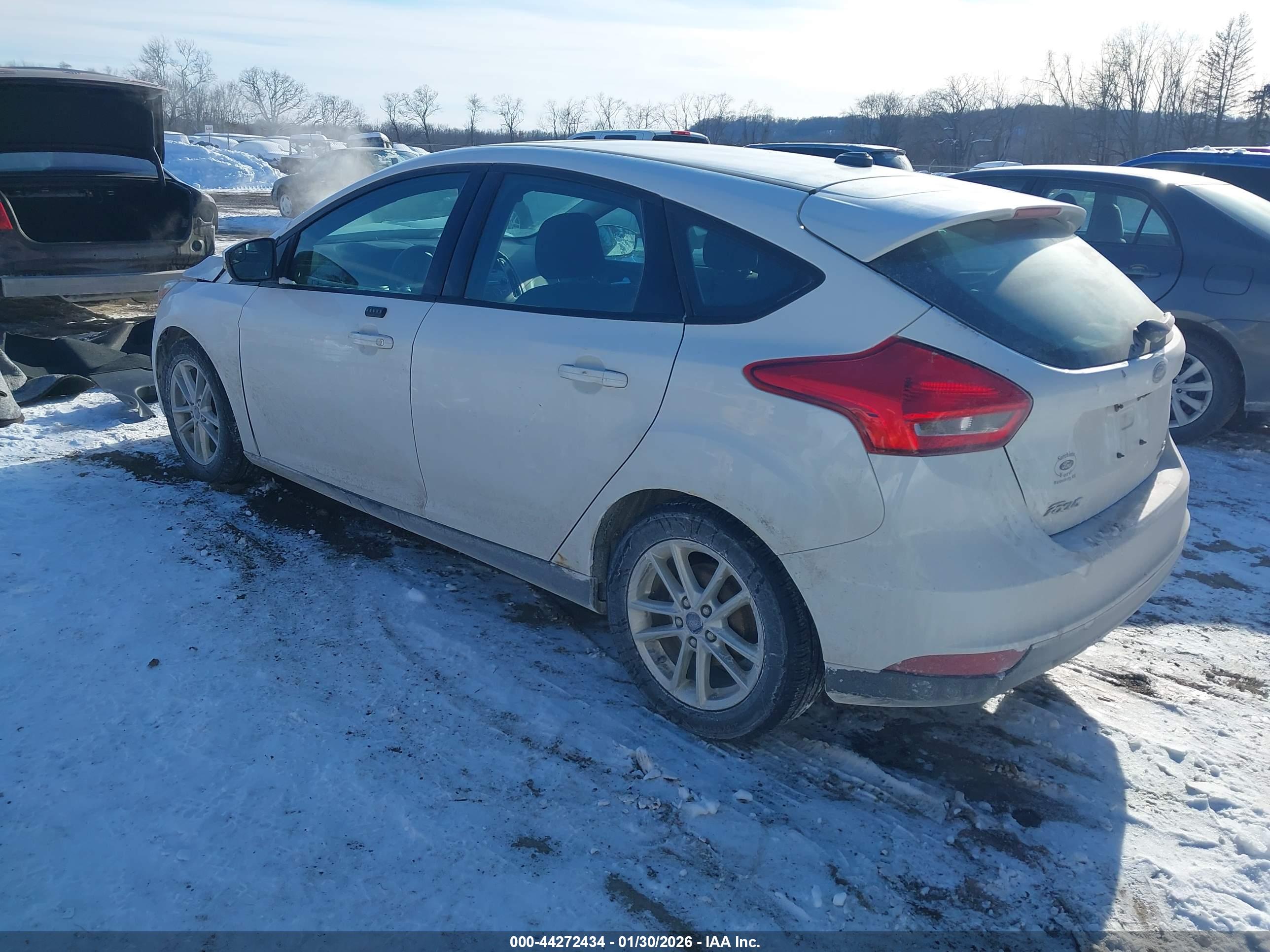 FORD FOCUS image 3