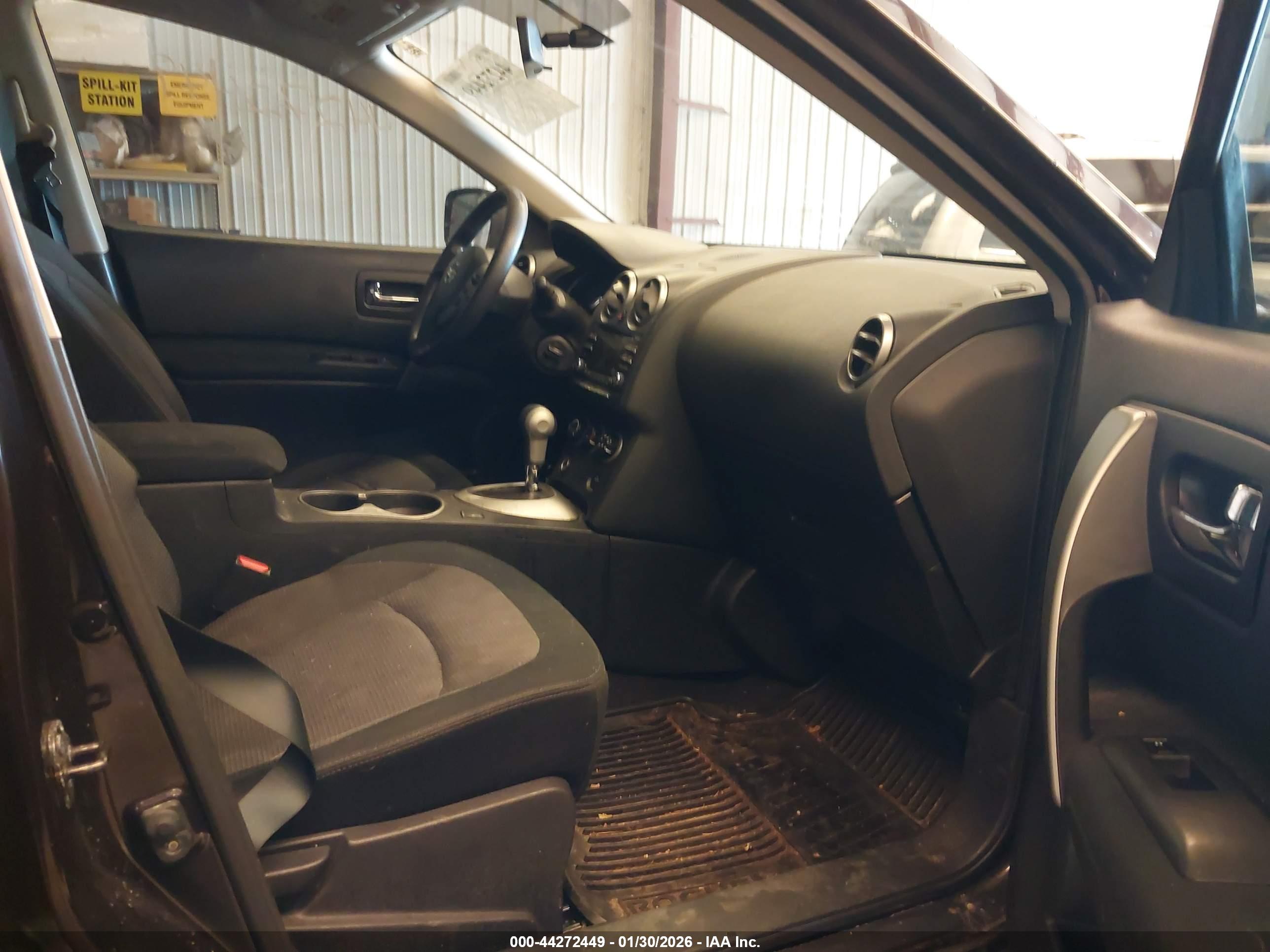 NISSAN ROGUE image 5