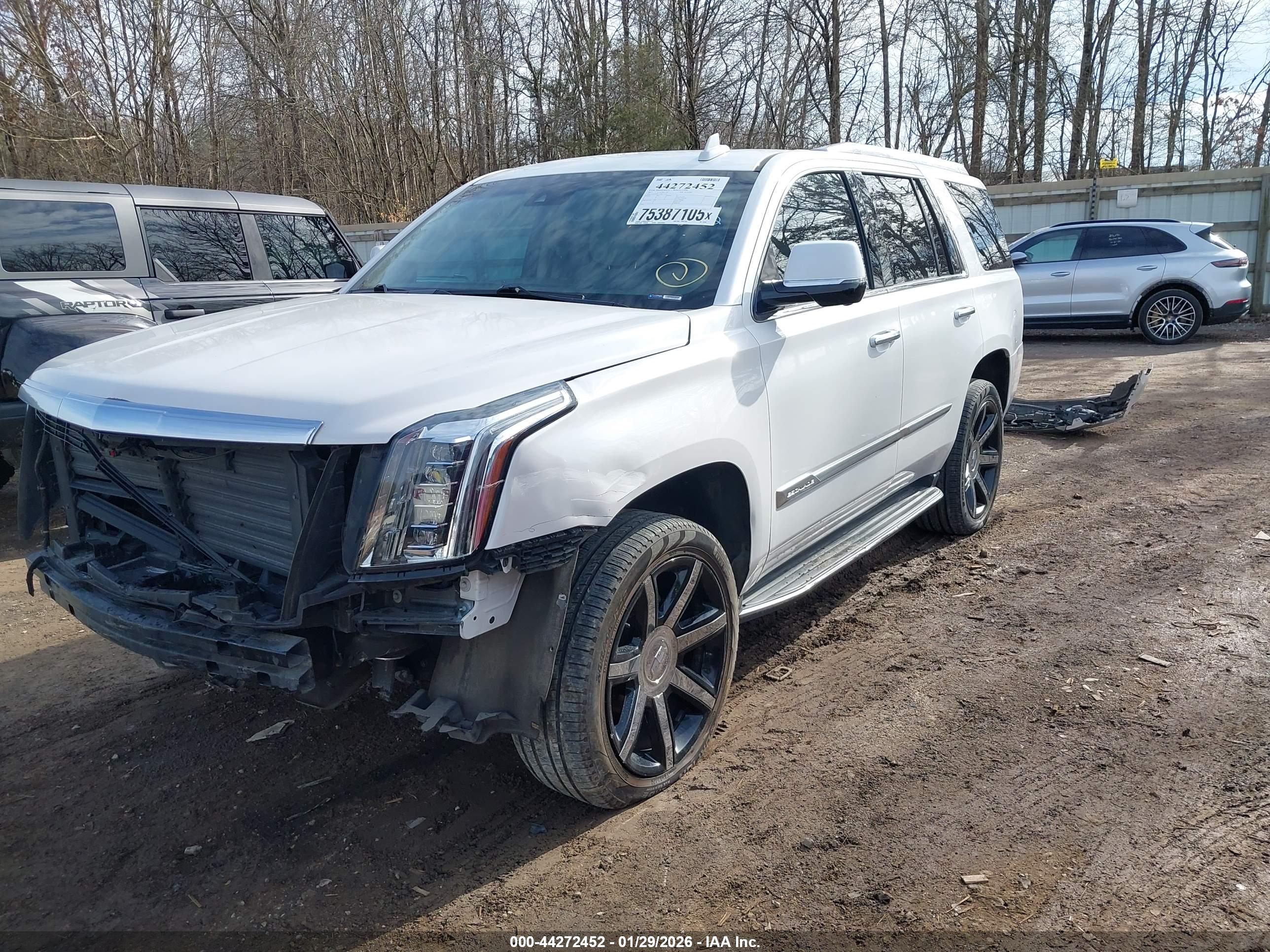 CADILLAC ESCALADE image 2