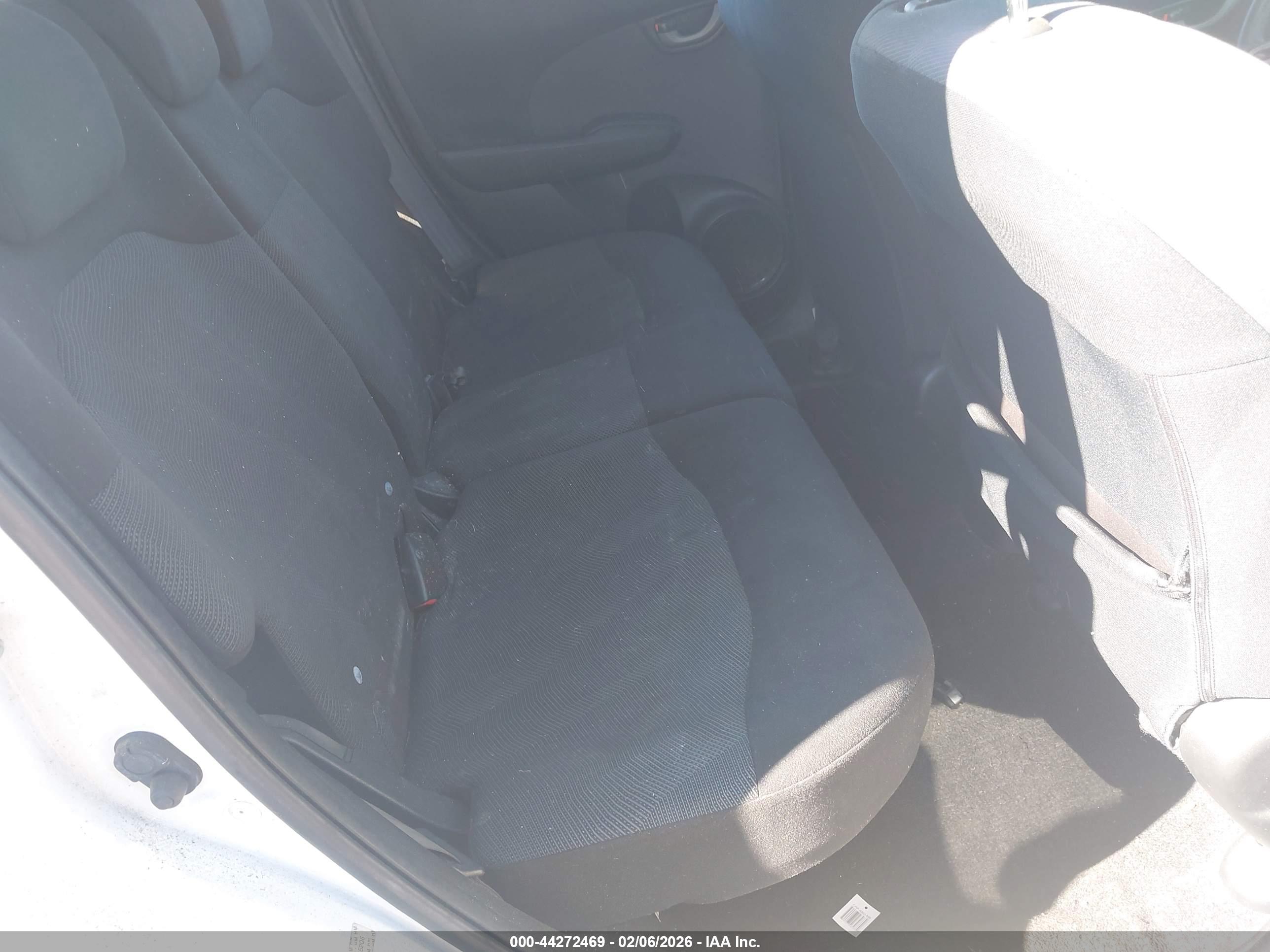 HONDA FIT image 8