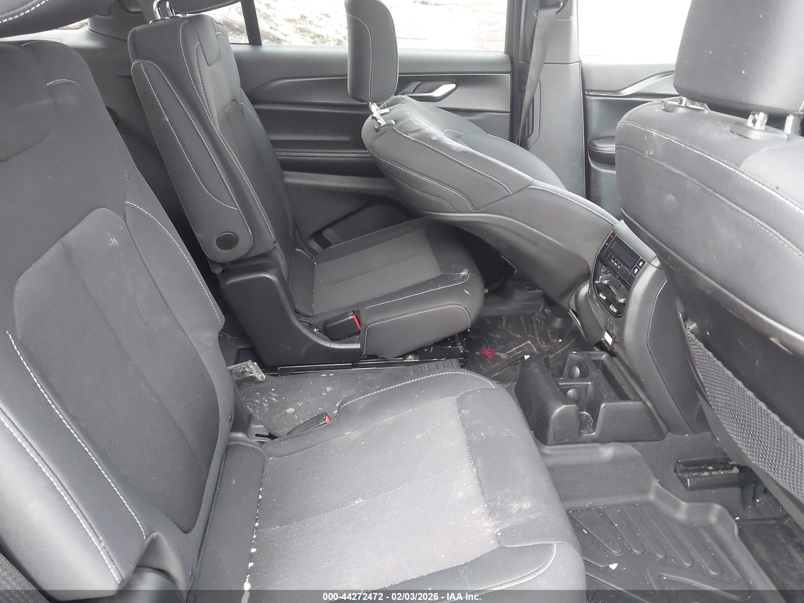 JEEP GRAND image 8