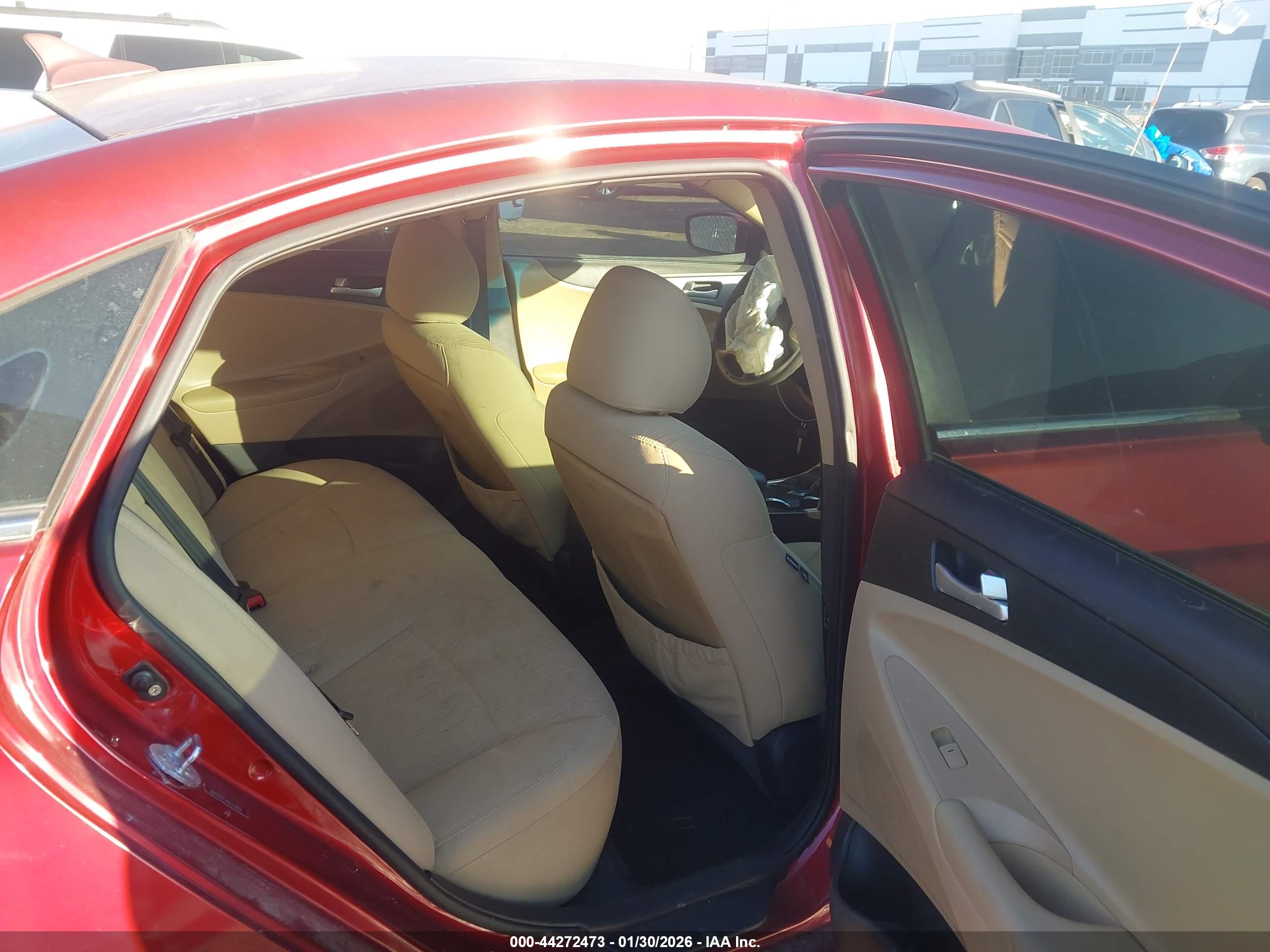HYUNDAI SONATA image 8