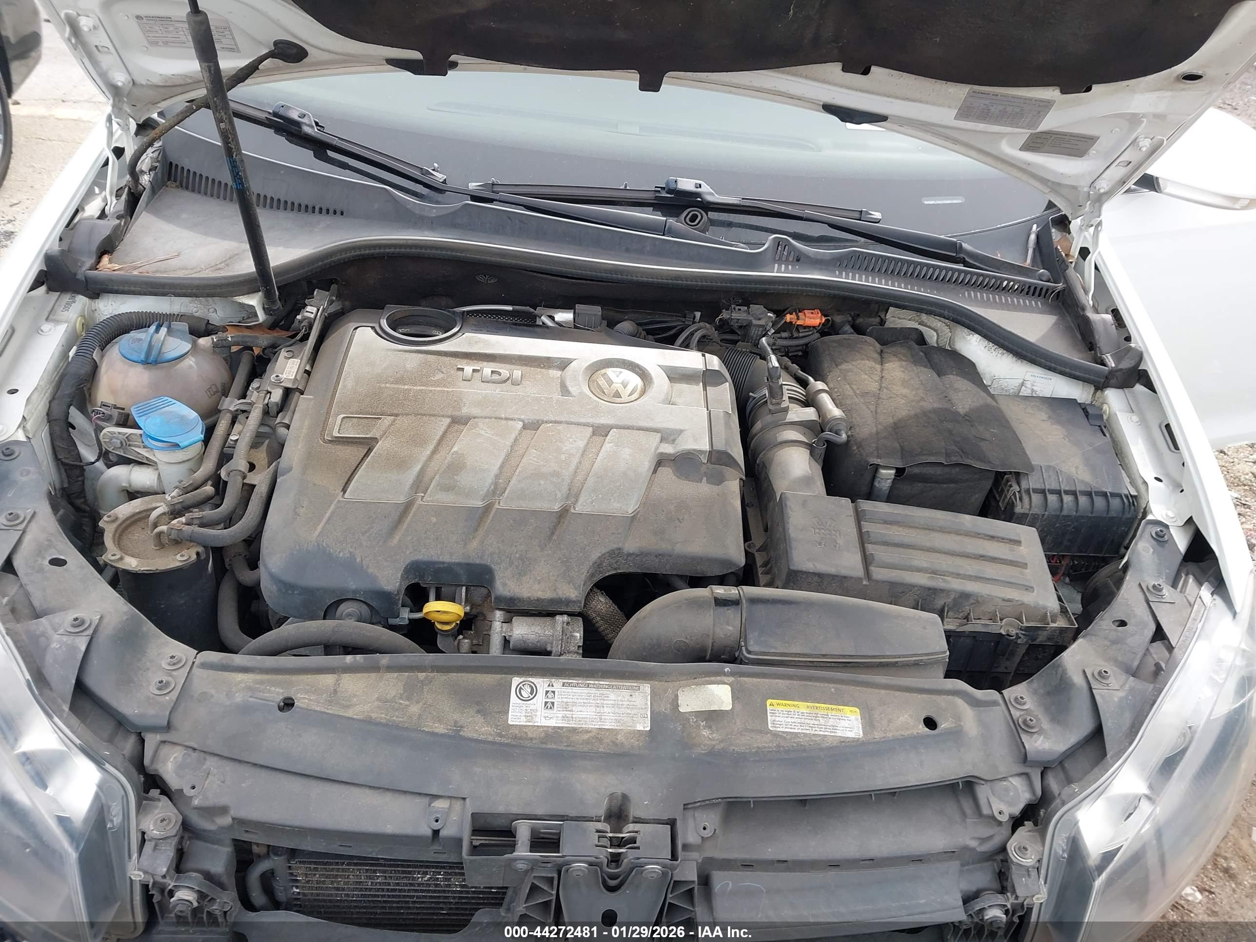 VOLKSWAGEN JETTA image 10