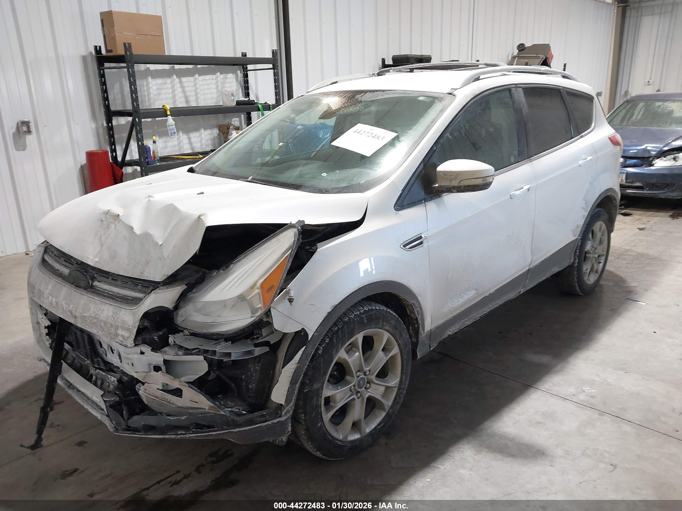 FORD ESCAPE image 2