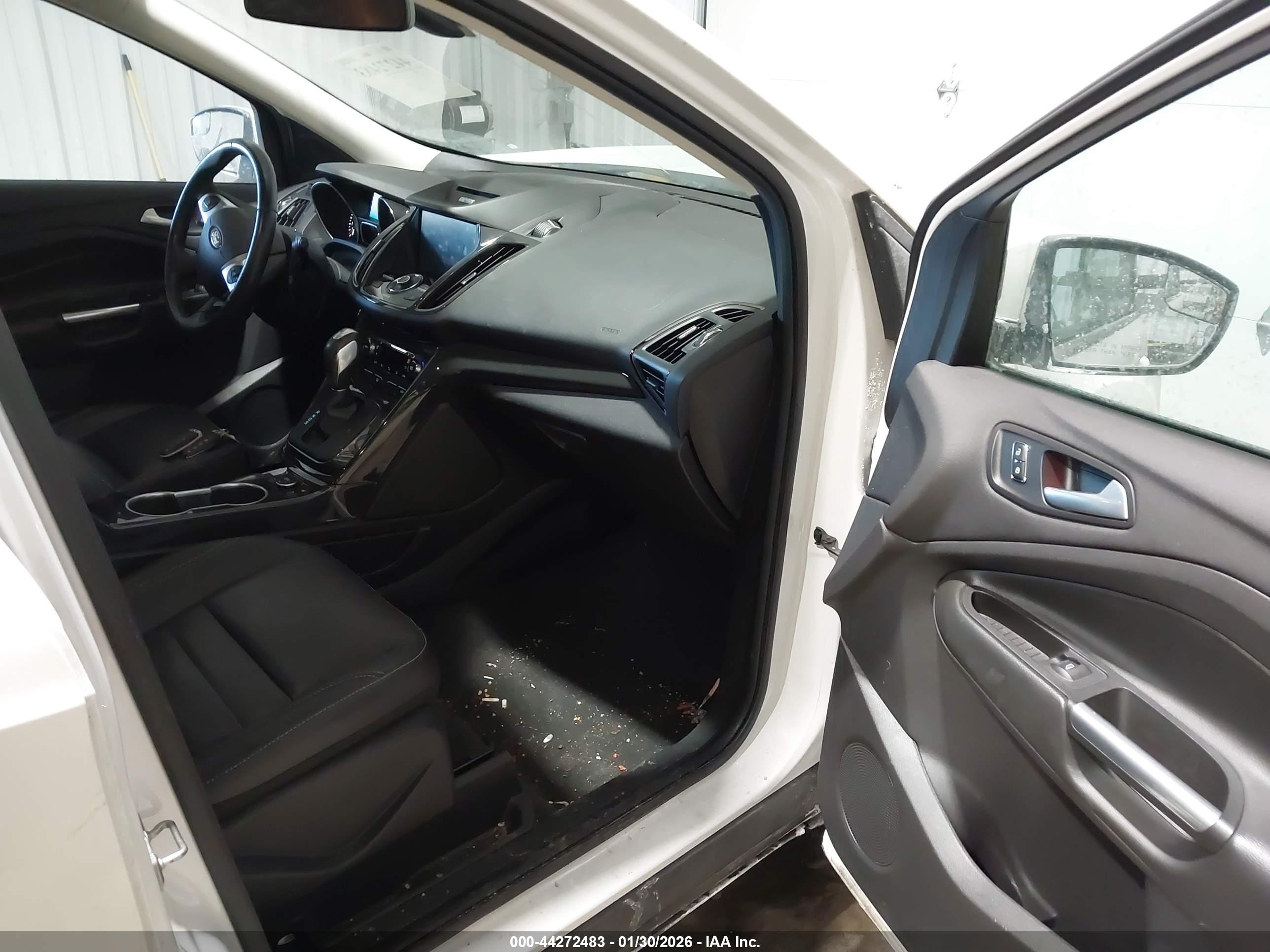 FORD ESCAPE image 5