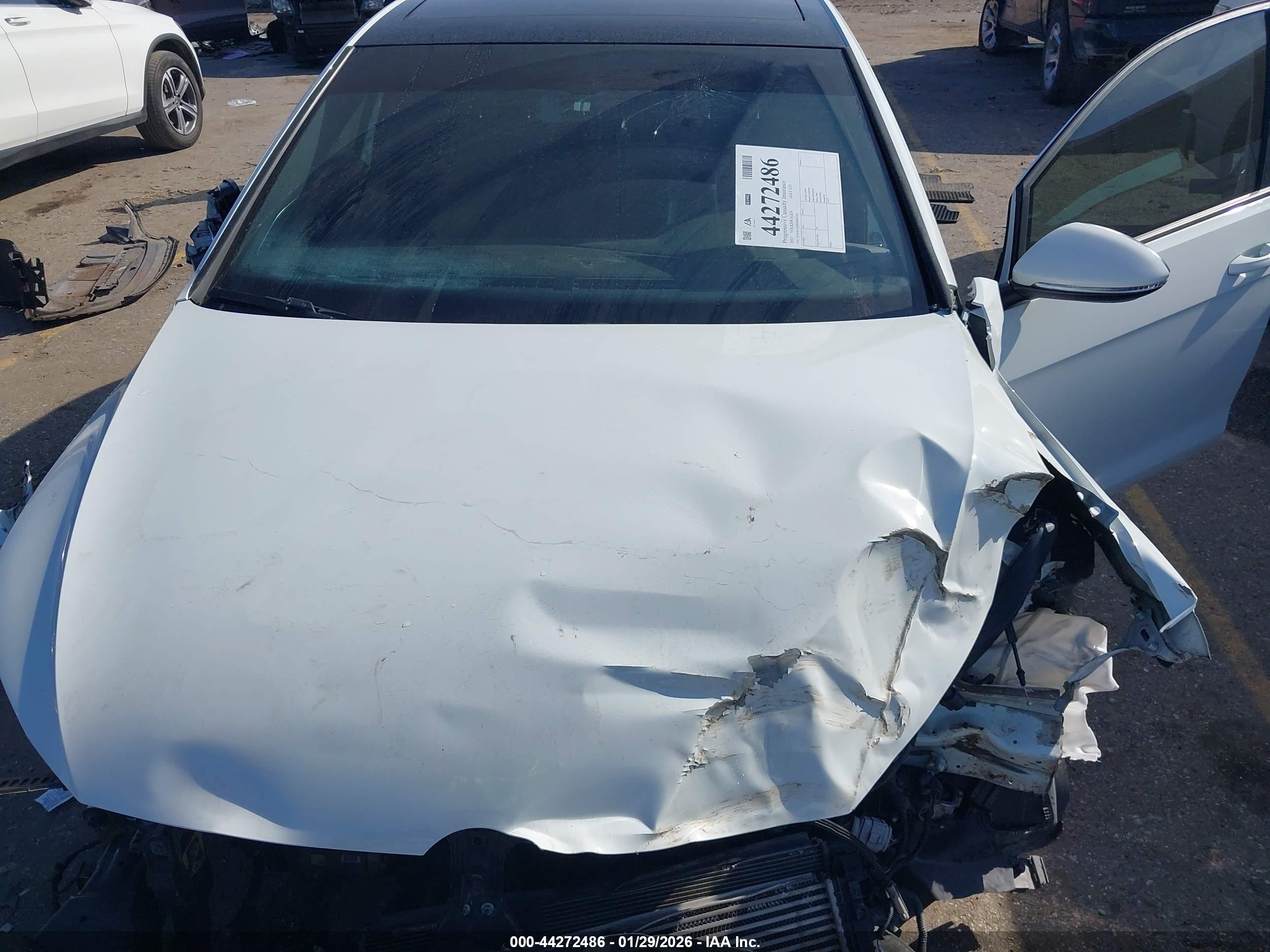 VOLKSWAGEN GOLF image 10
