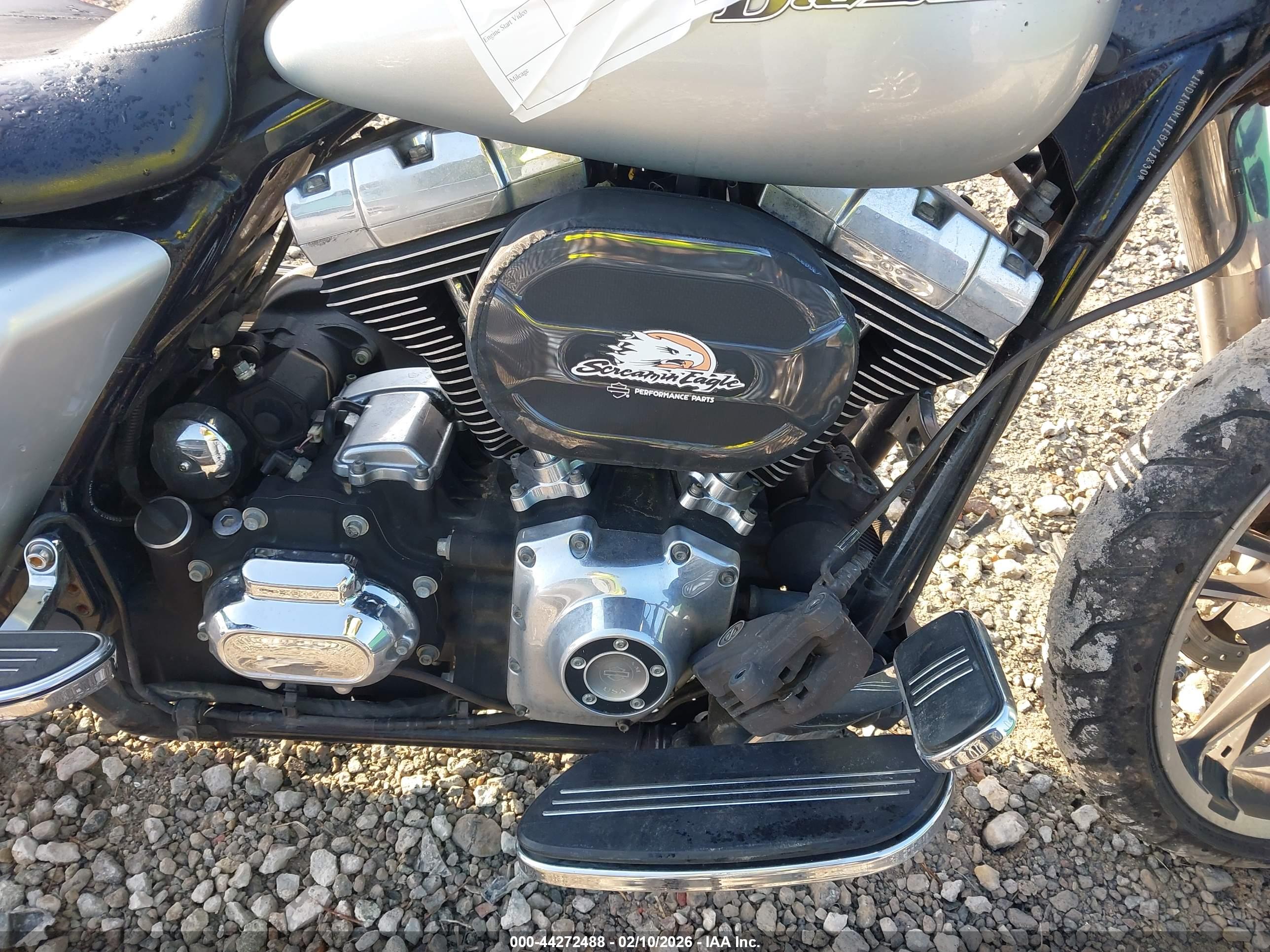 HARLEY-DAVIDSON FLHX image 9