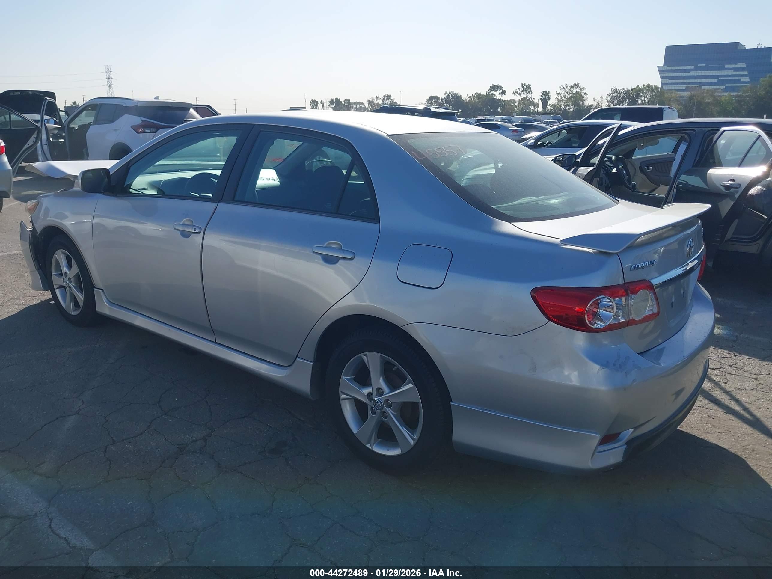 TOYOTA COROLLA image 3