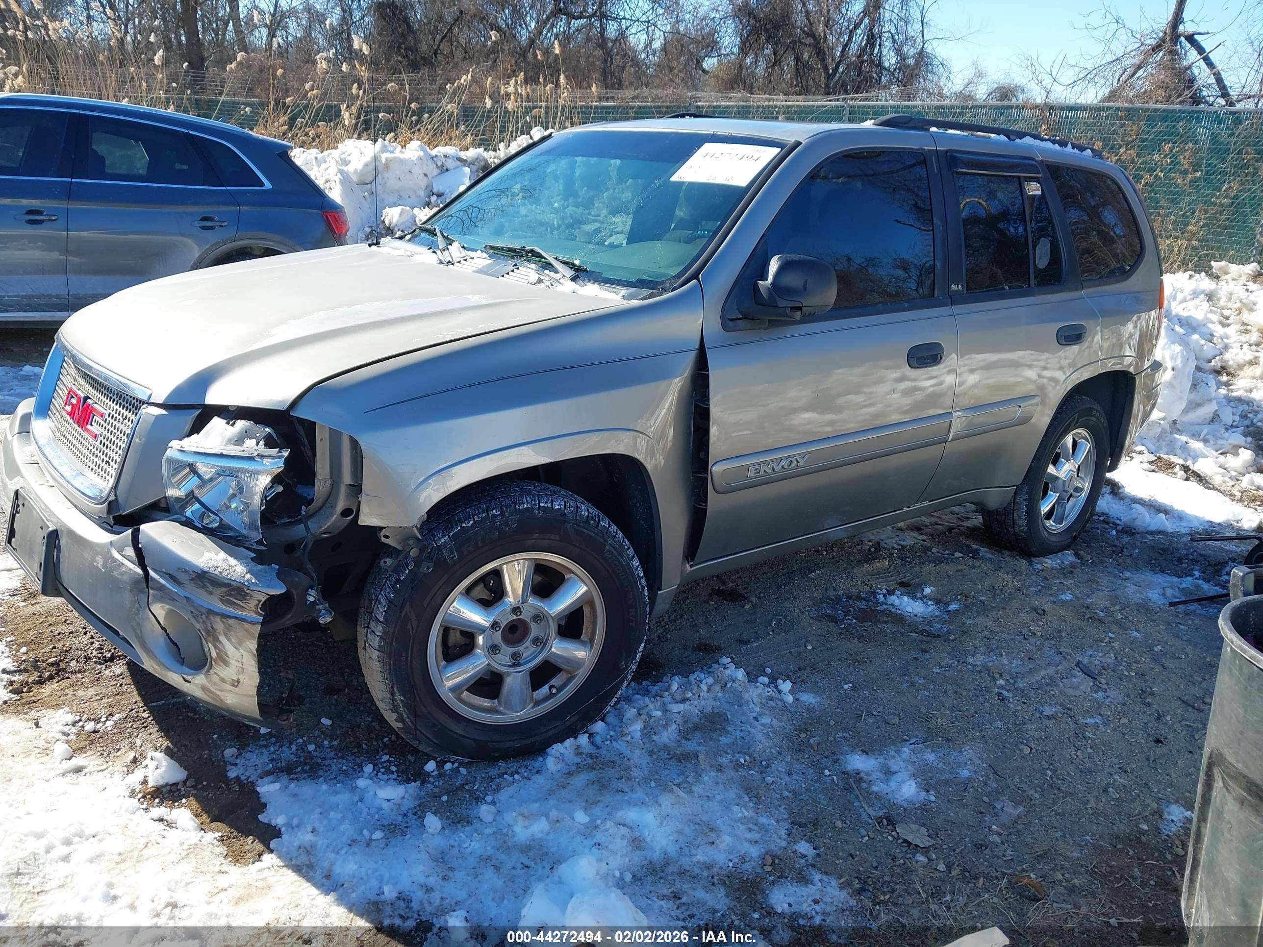 GMC ENVOY image 2