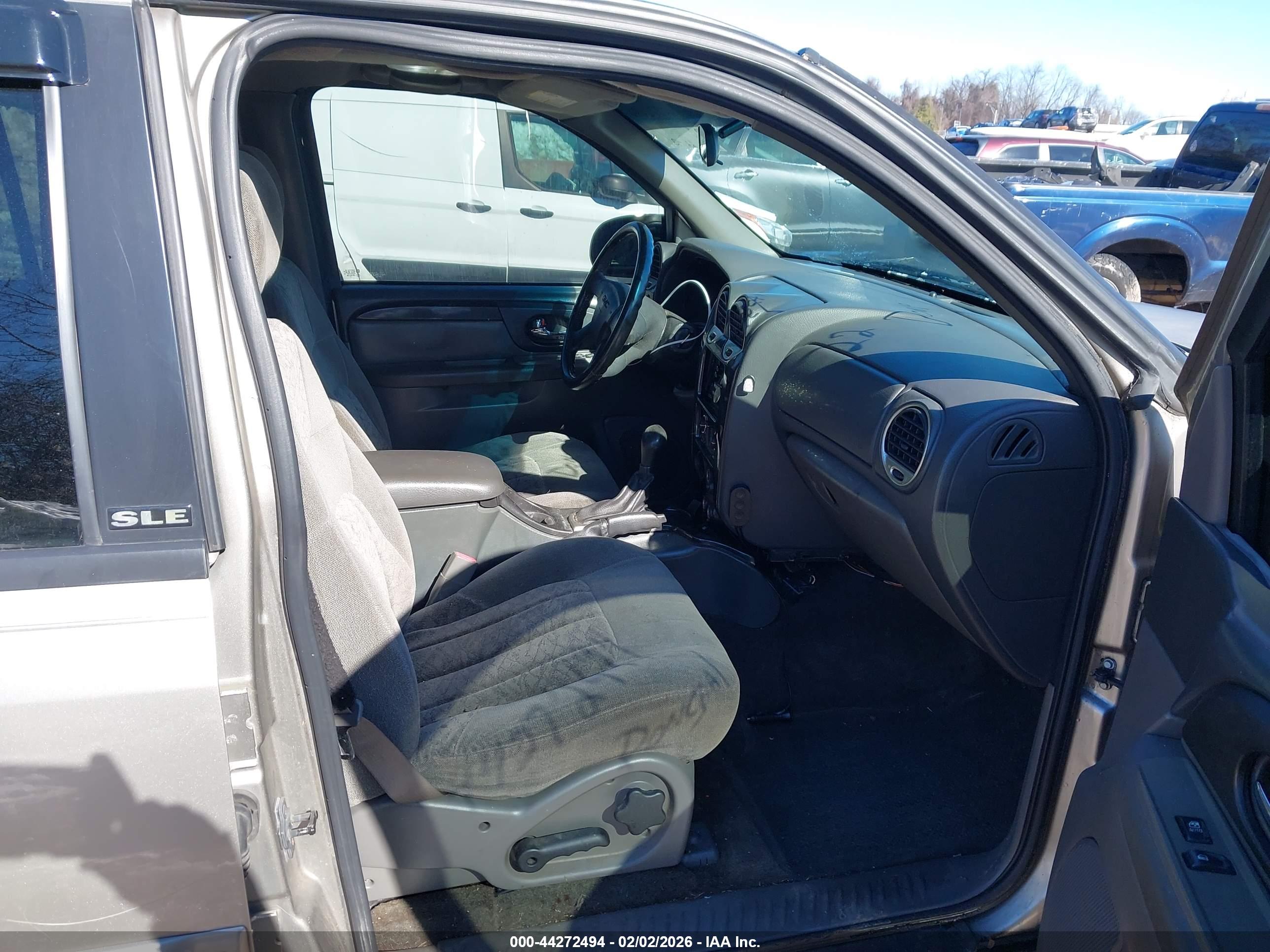 GMC ENVOY image 5