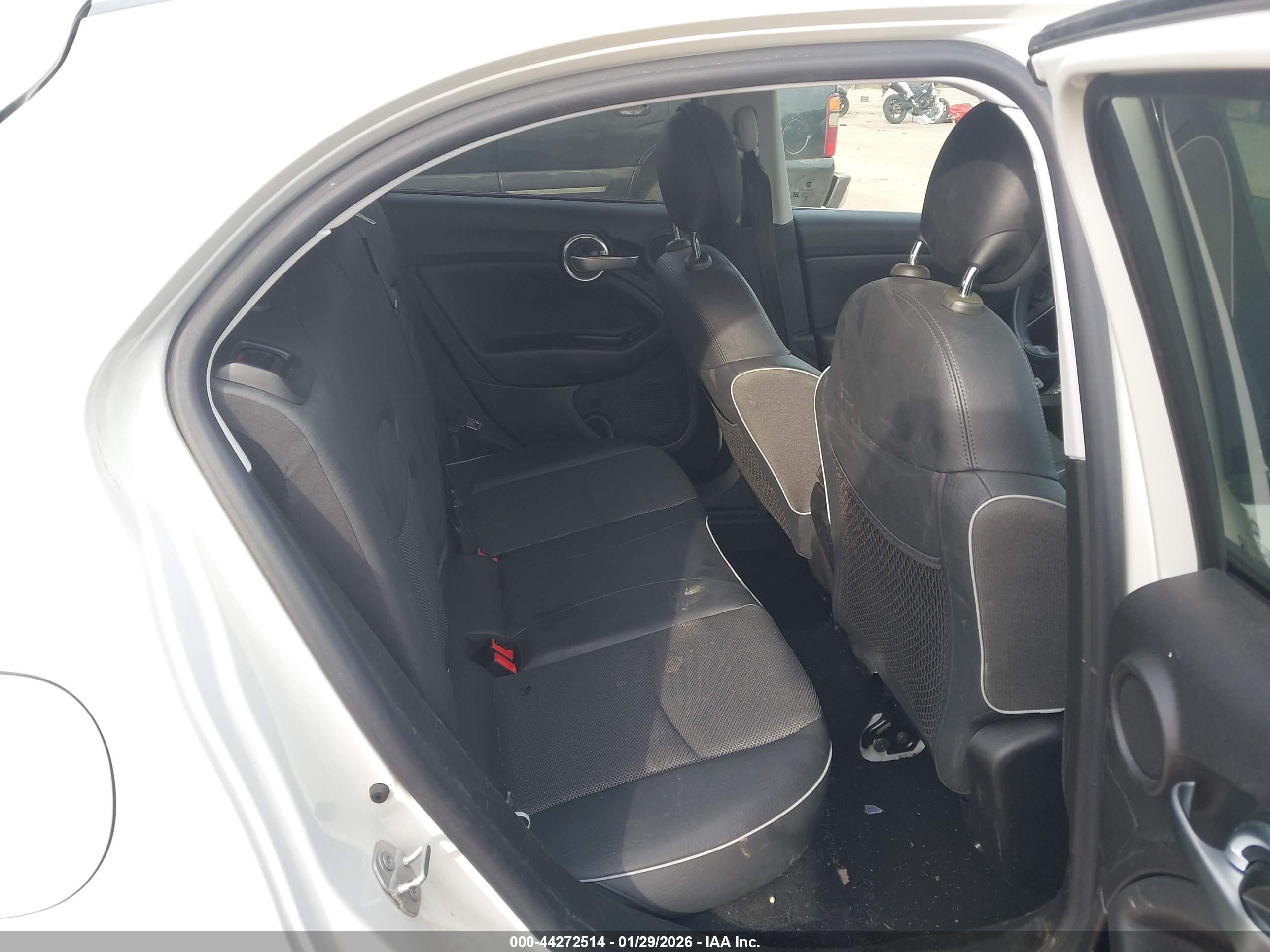 FIAT 500X image 8