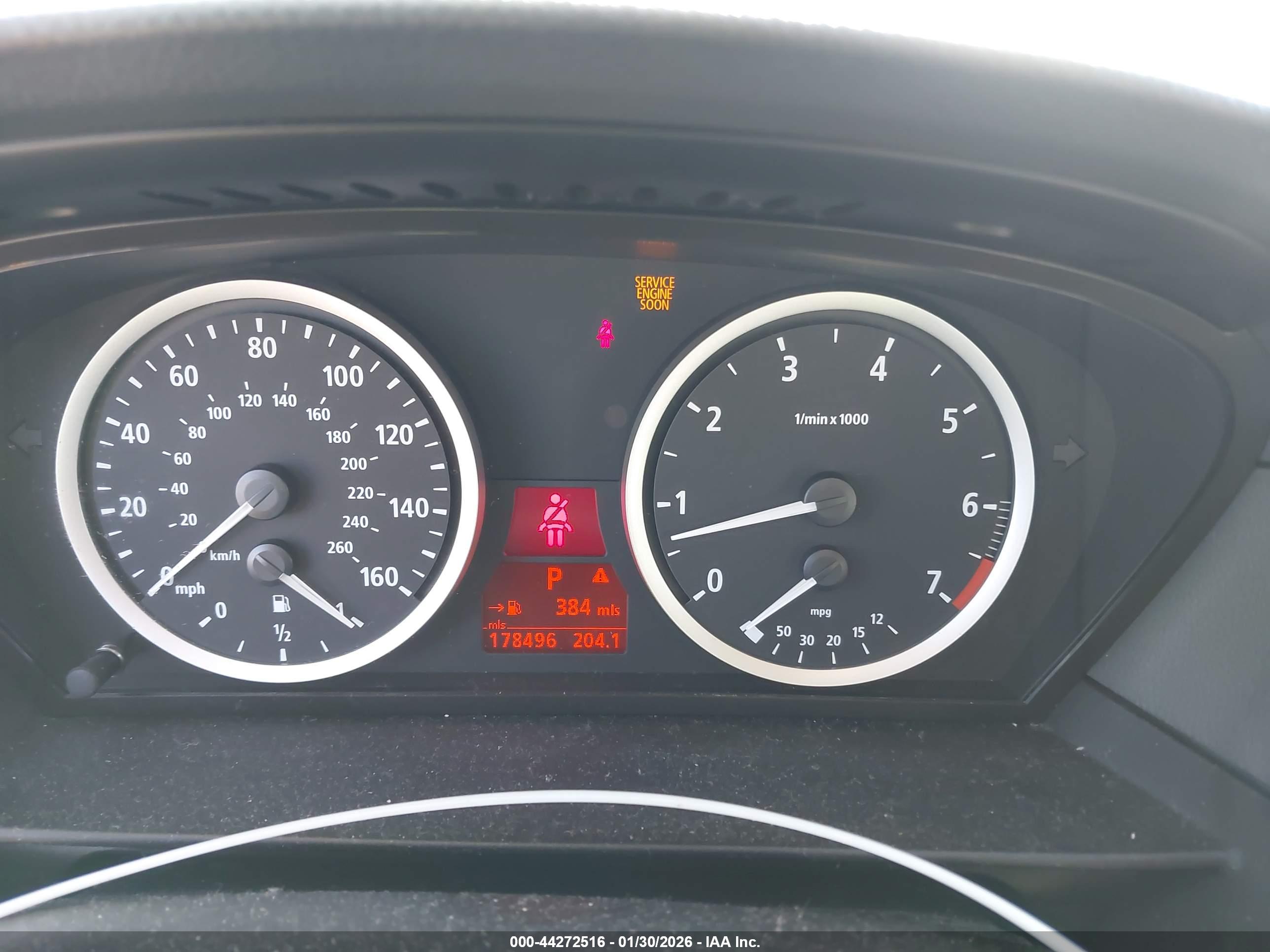BMW 525I image 7