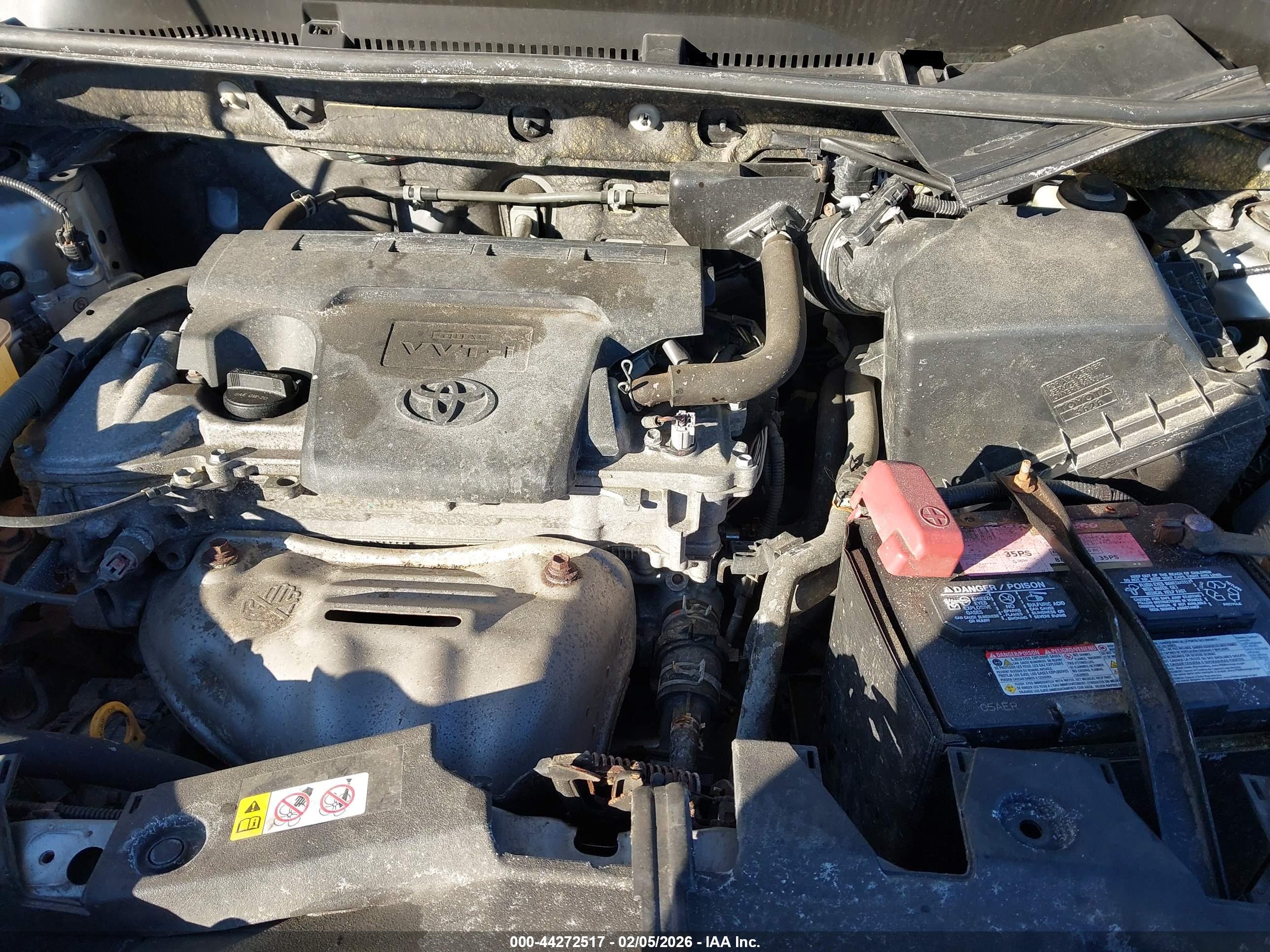 TOYOTA RAV4 image 10