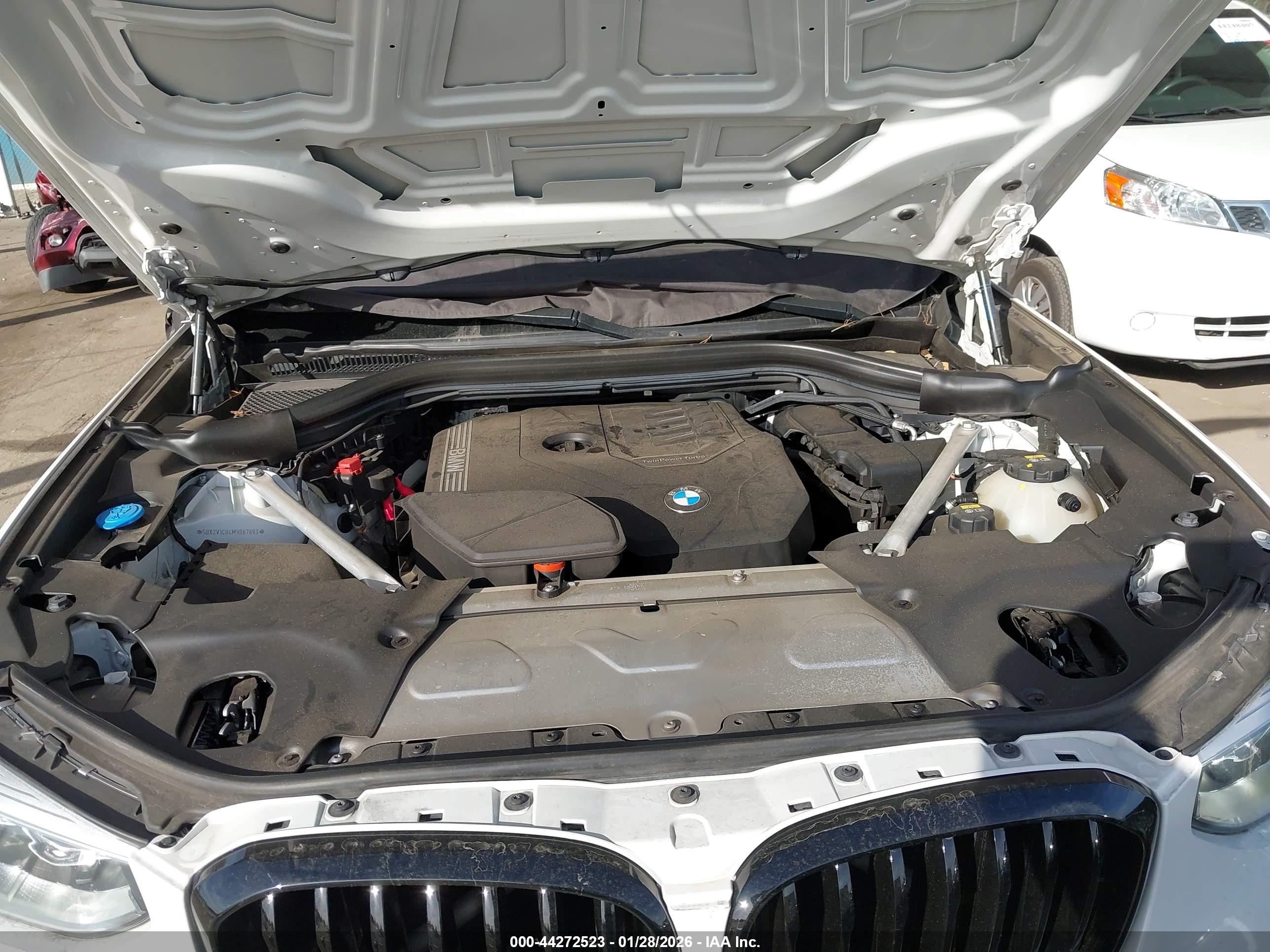 BMW X4 image 10