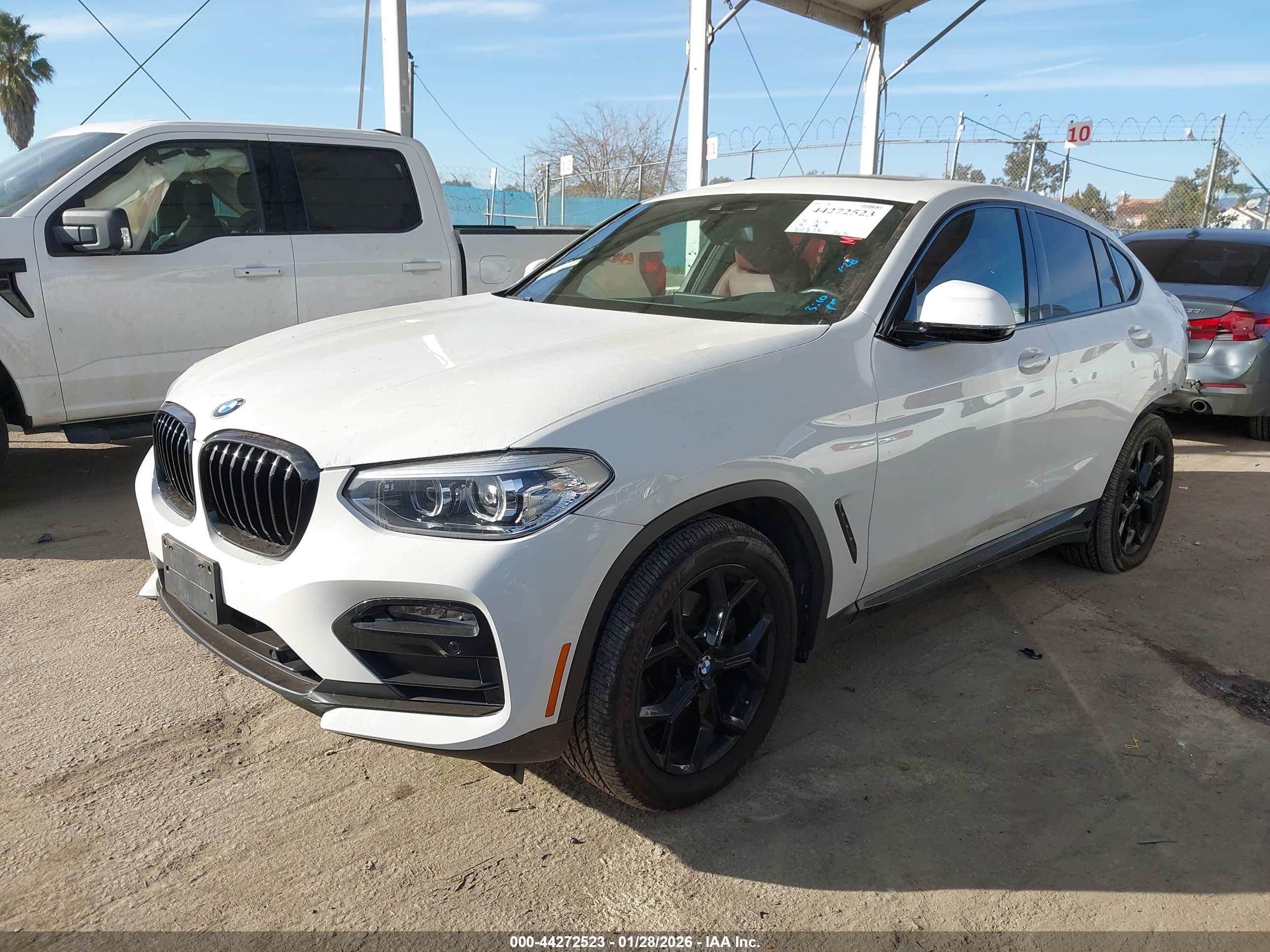 BMW X4 image 2