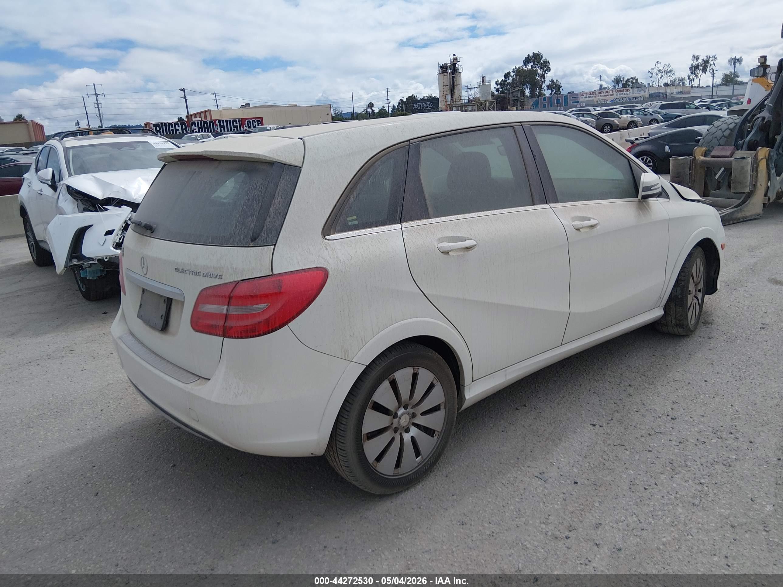 MERCEDES-BENZ B-CLASS image 4