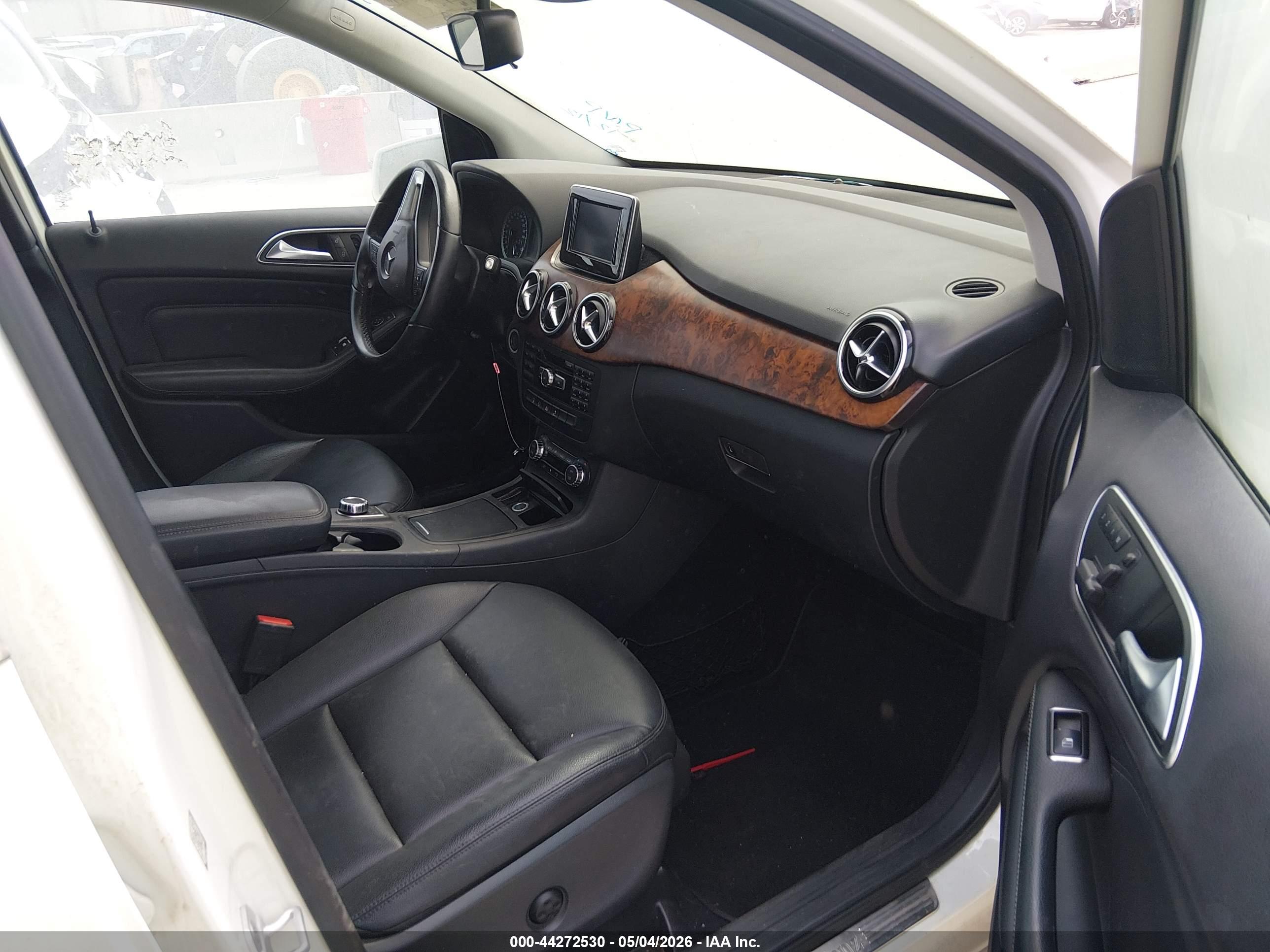 MERCEDES-BENZ B-CLASS image 5