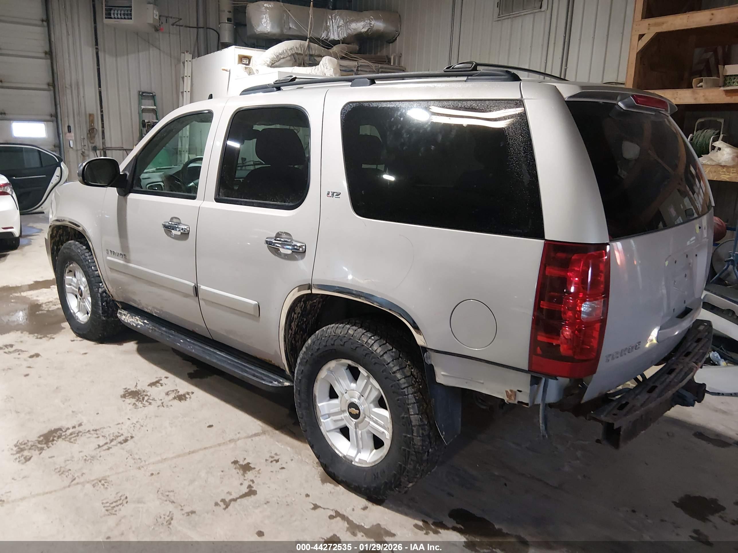 CHEVROLET TAHOE image 3