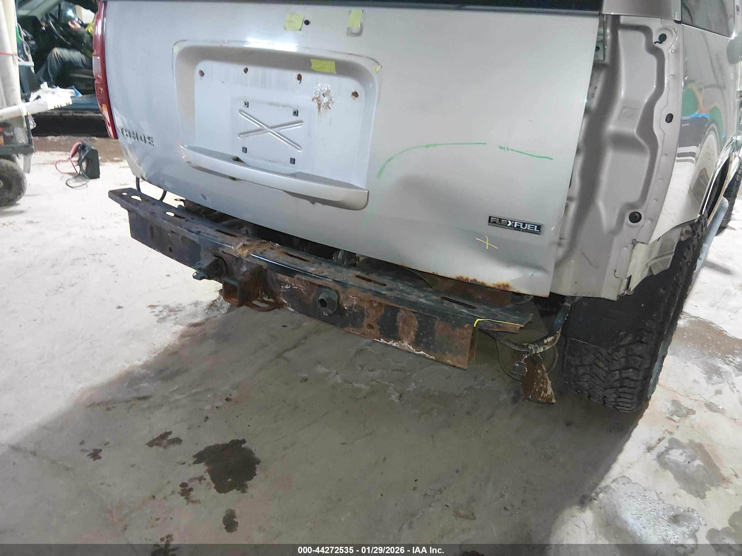 CHEVROLET TAHOE image 6