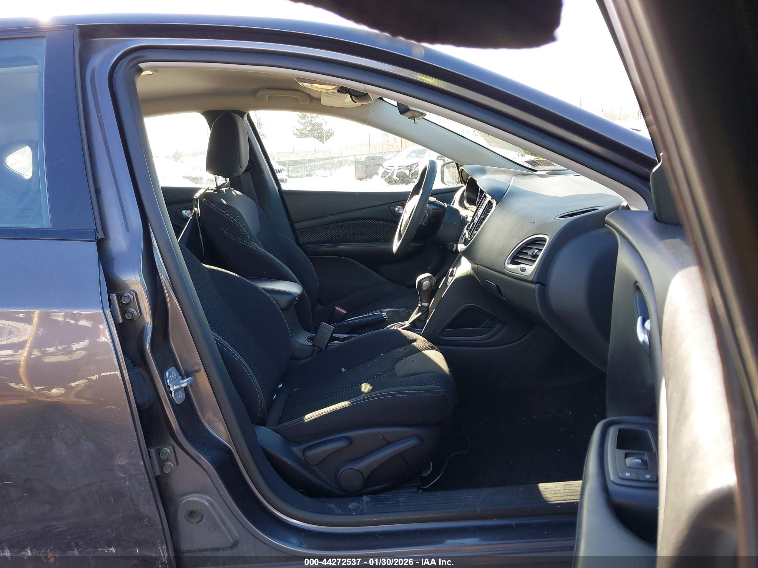 DODGE DART image 5