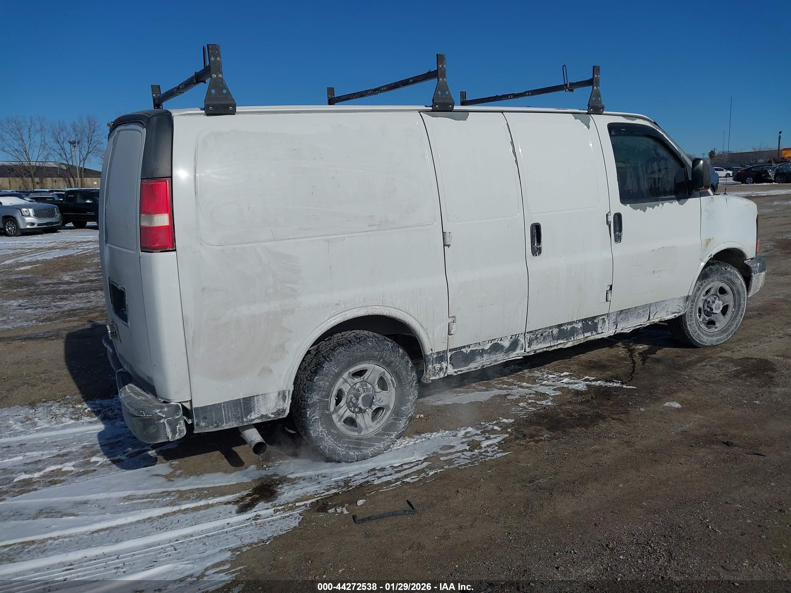 CHEVROLET EXPRESS image 4