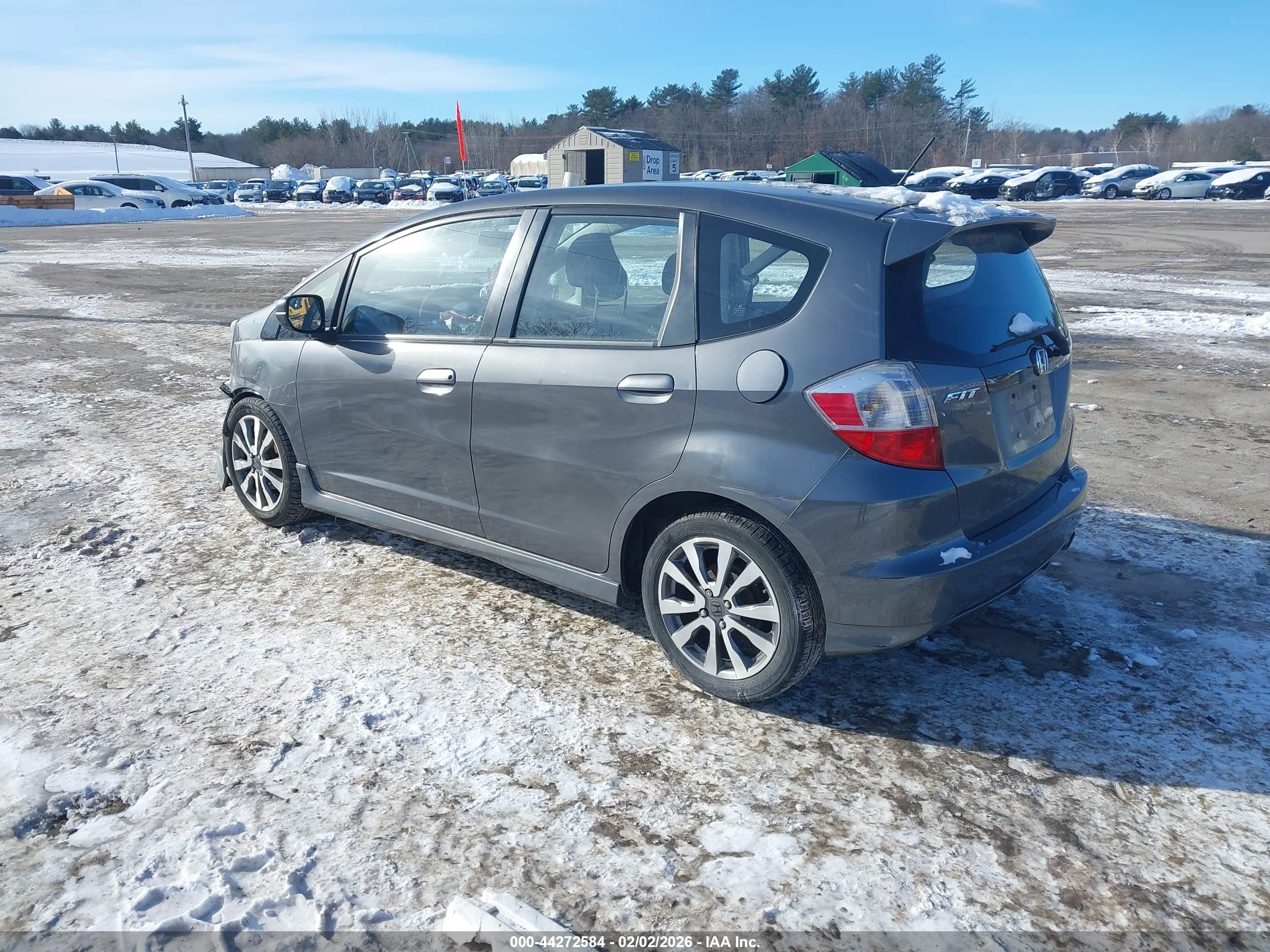 HONDA FIT image 3