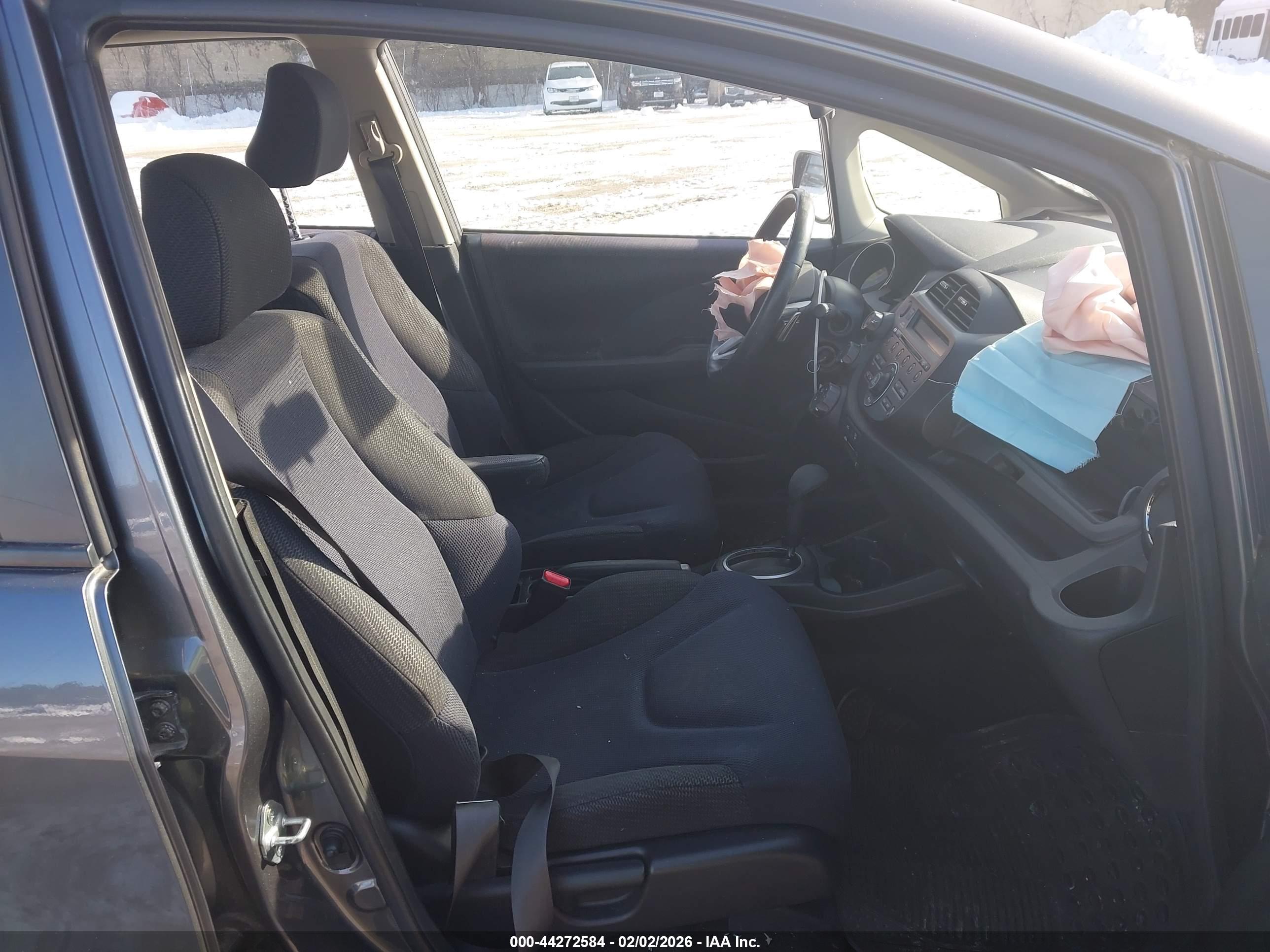 HONDA FIT image 5
