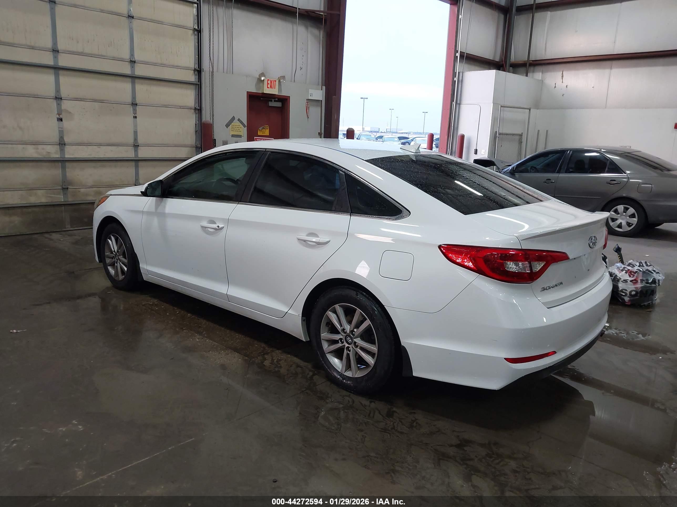 HYUNDAI SONATA image 3