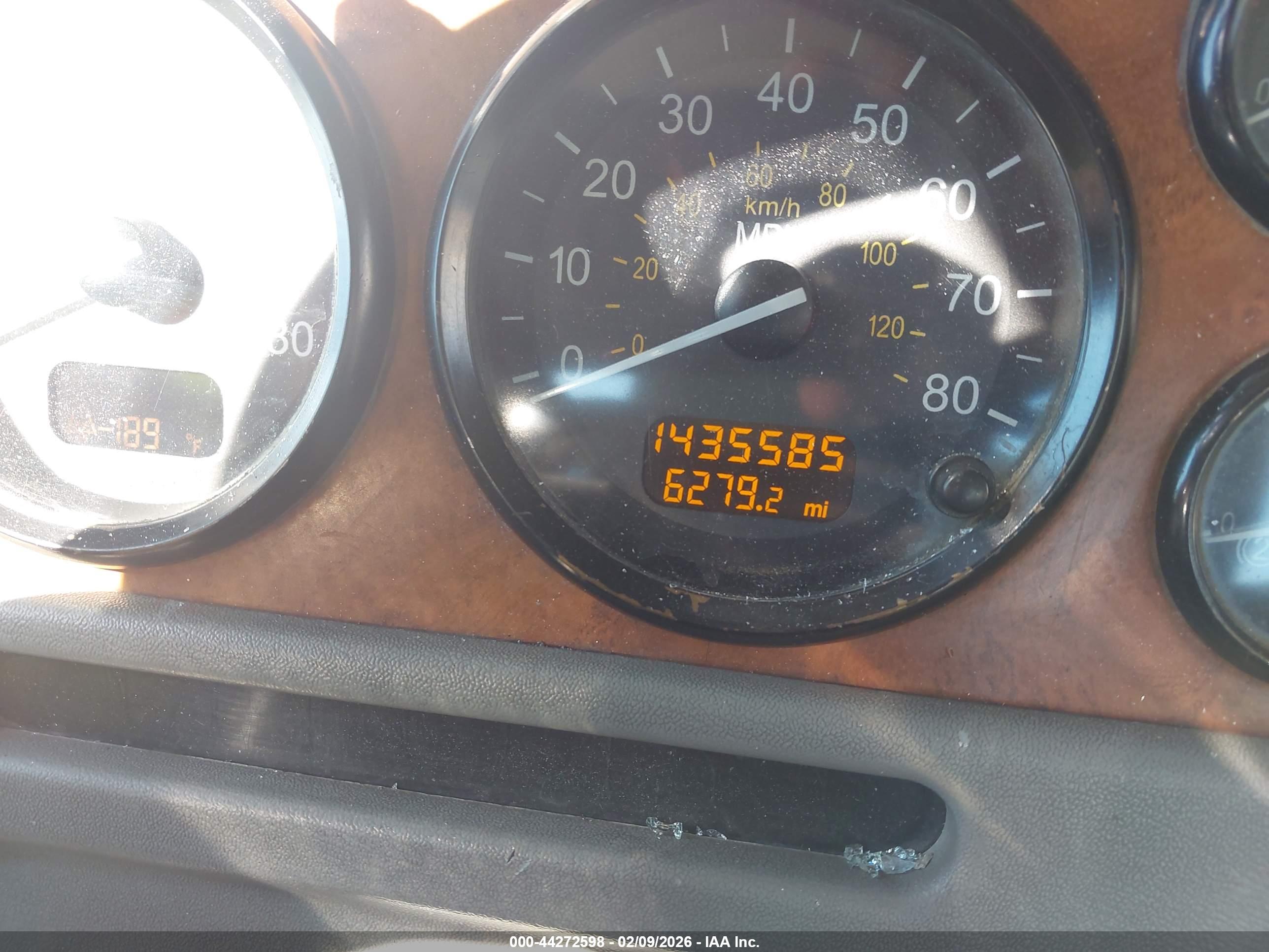 PETERBILT 385 image 6