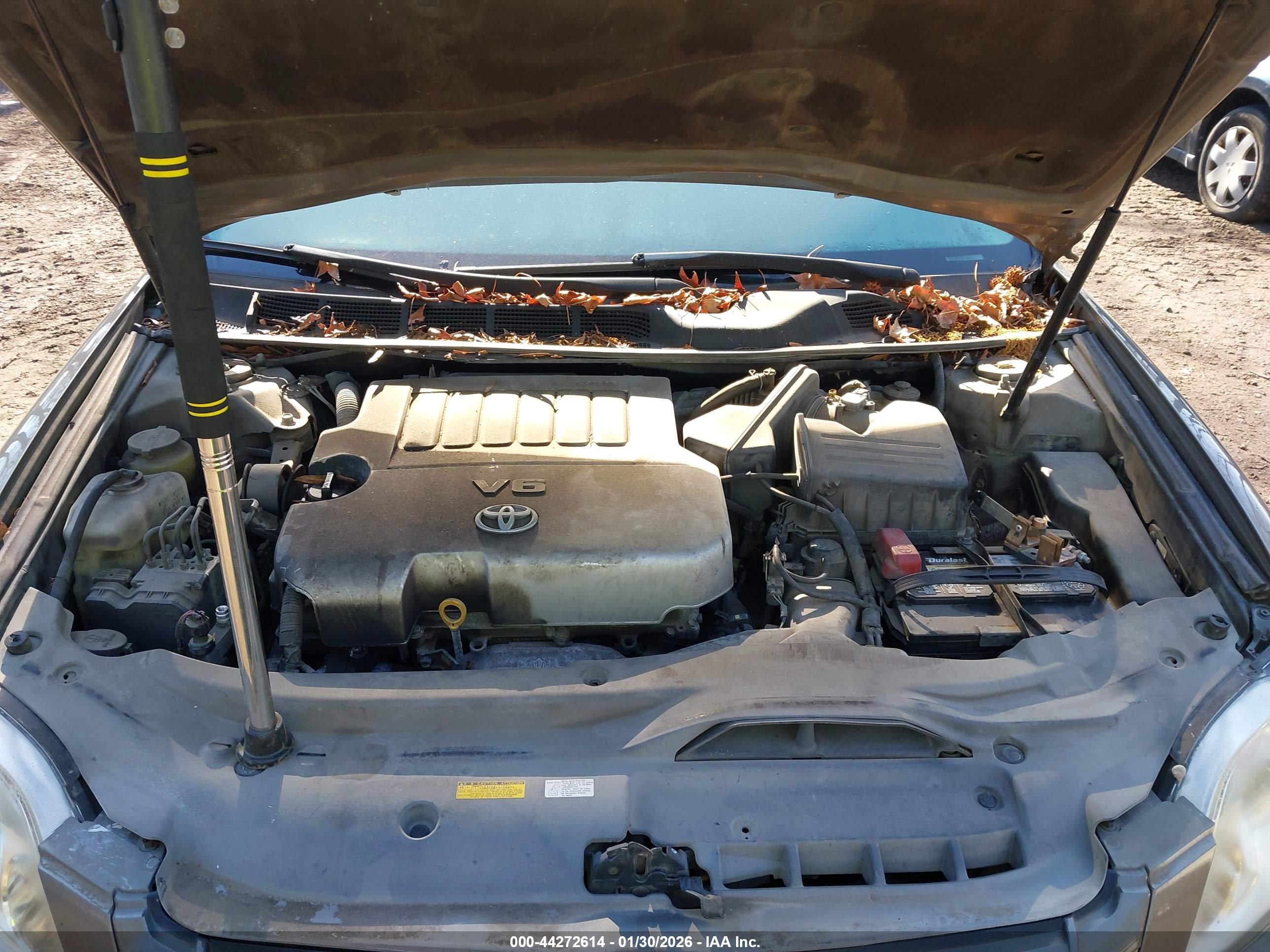 TOYOTA AVALON image 10