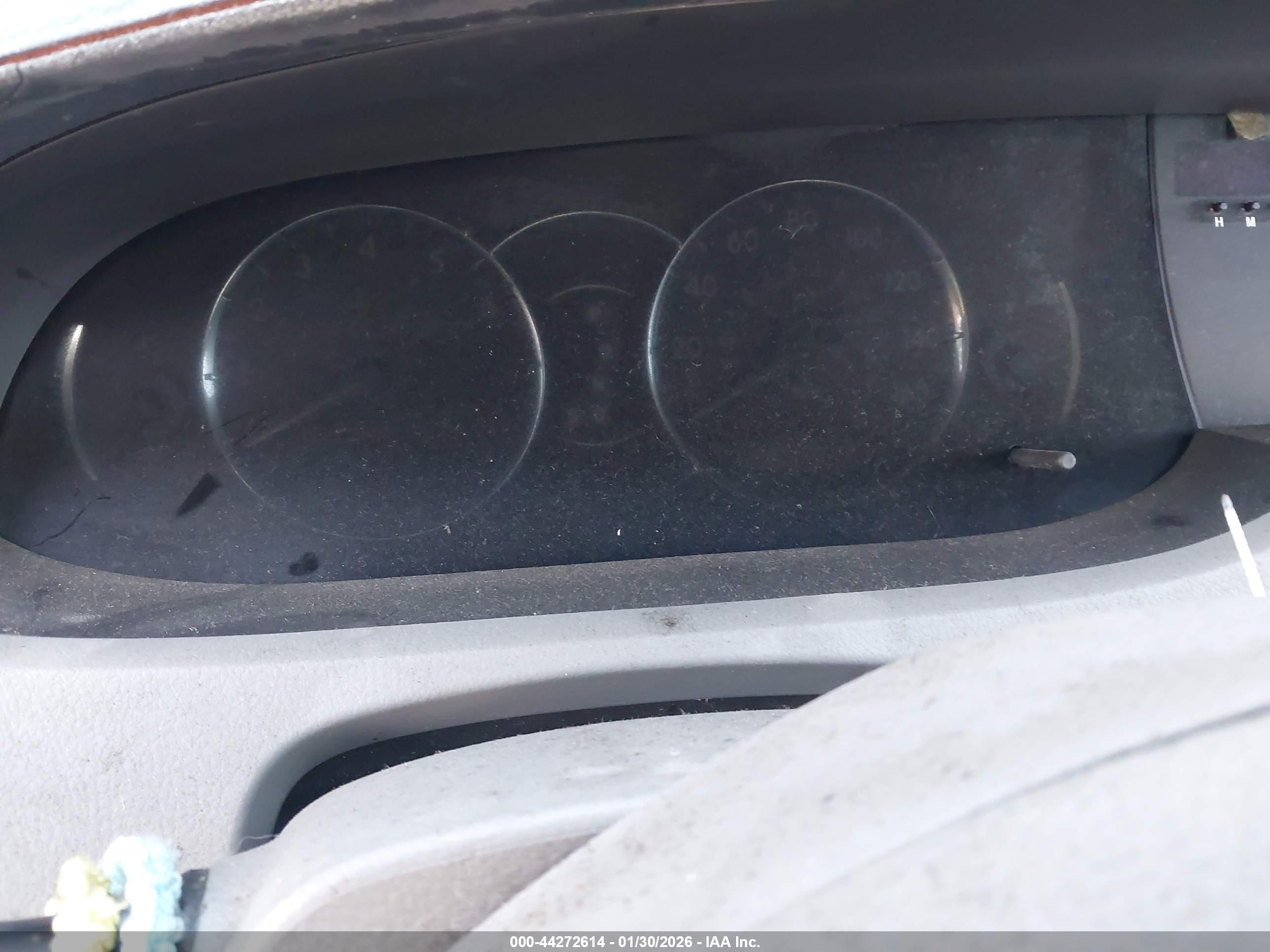 TOYOTA AVALON image 7