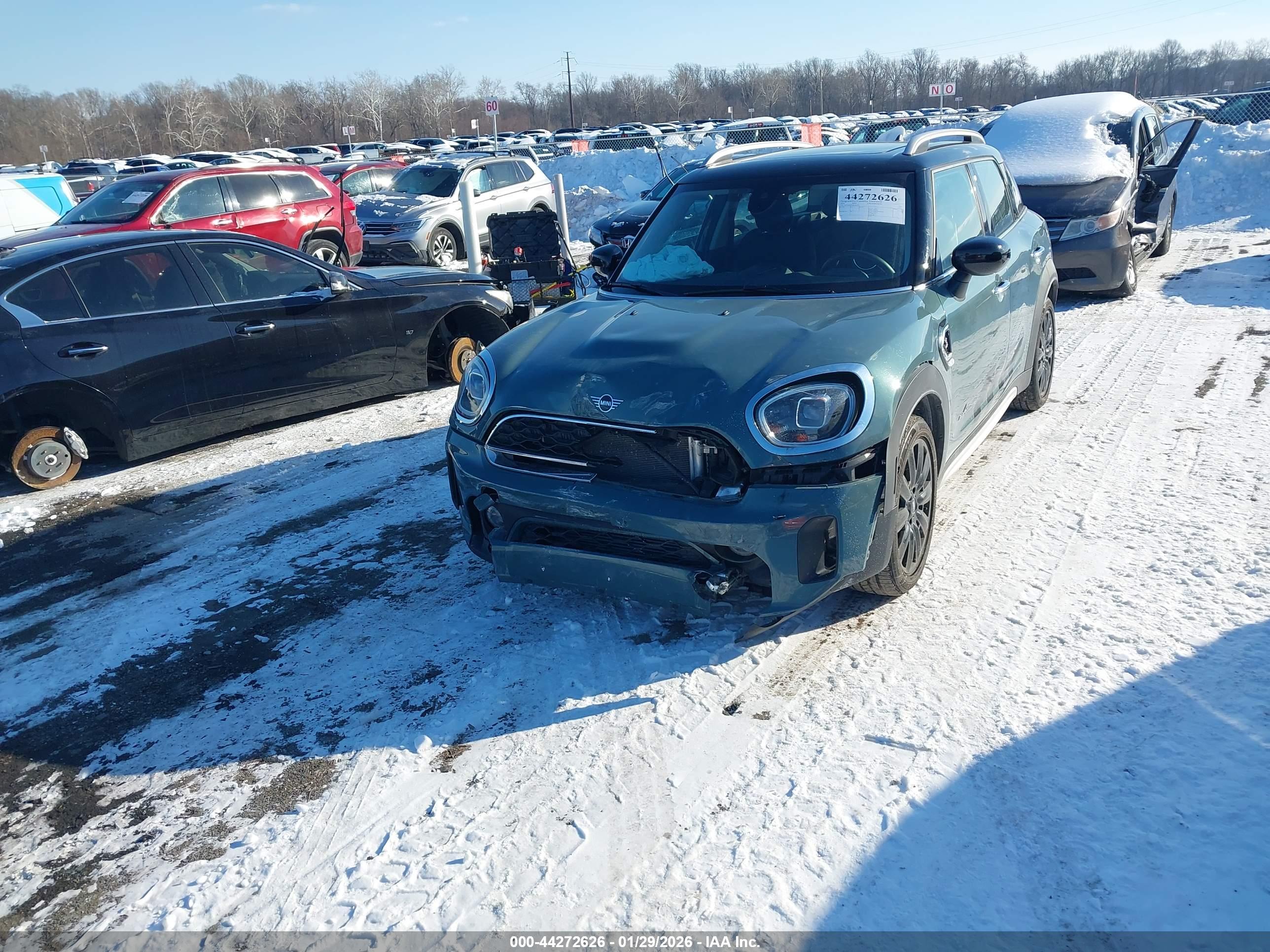 MINI COUNTRYMAN image 2