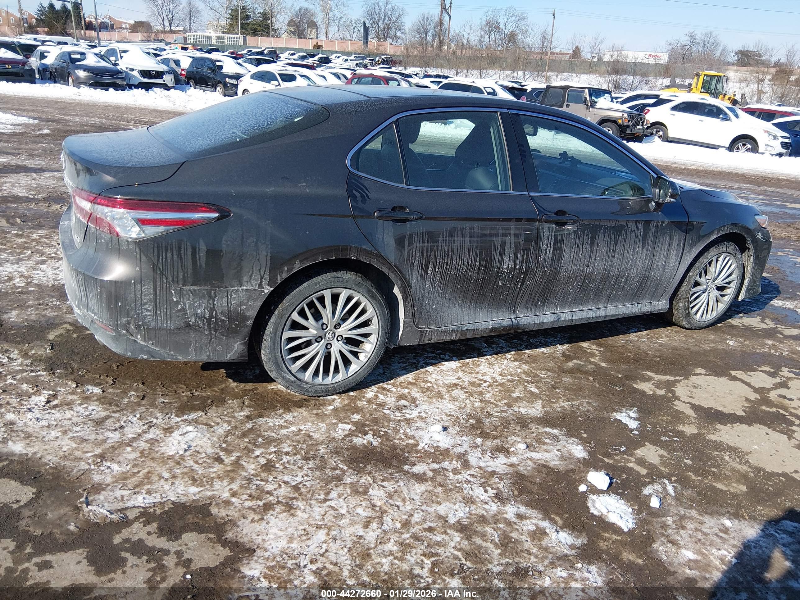 TOYOTA CAMRY image 4