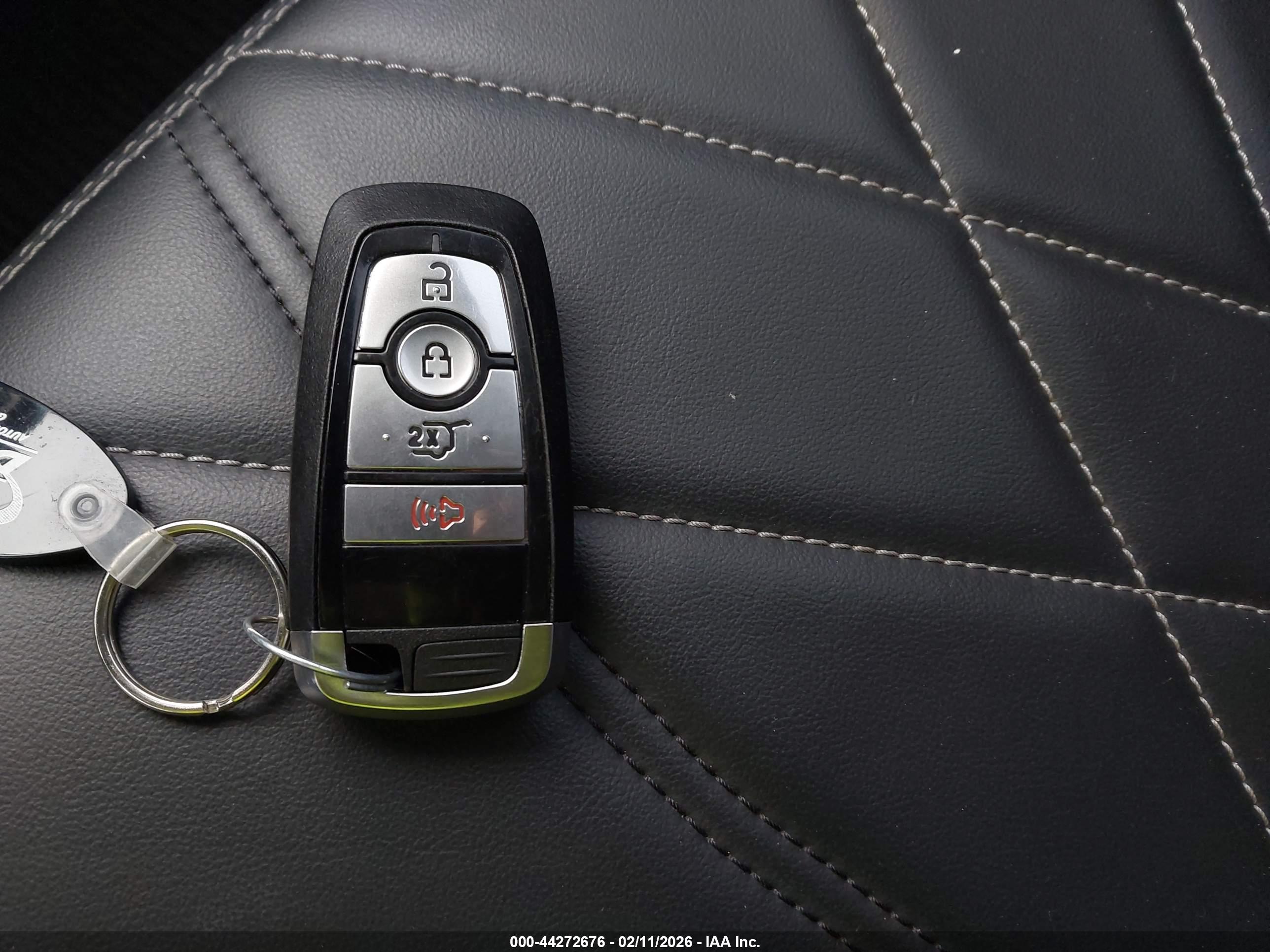 FORD MUSTANG image 11