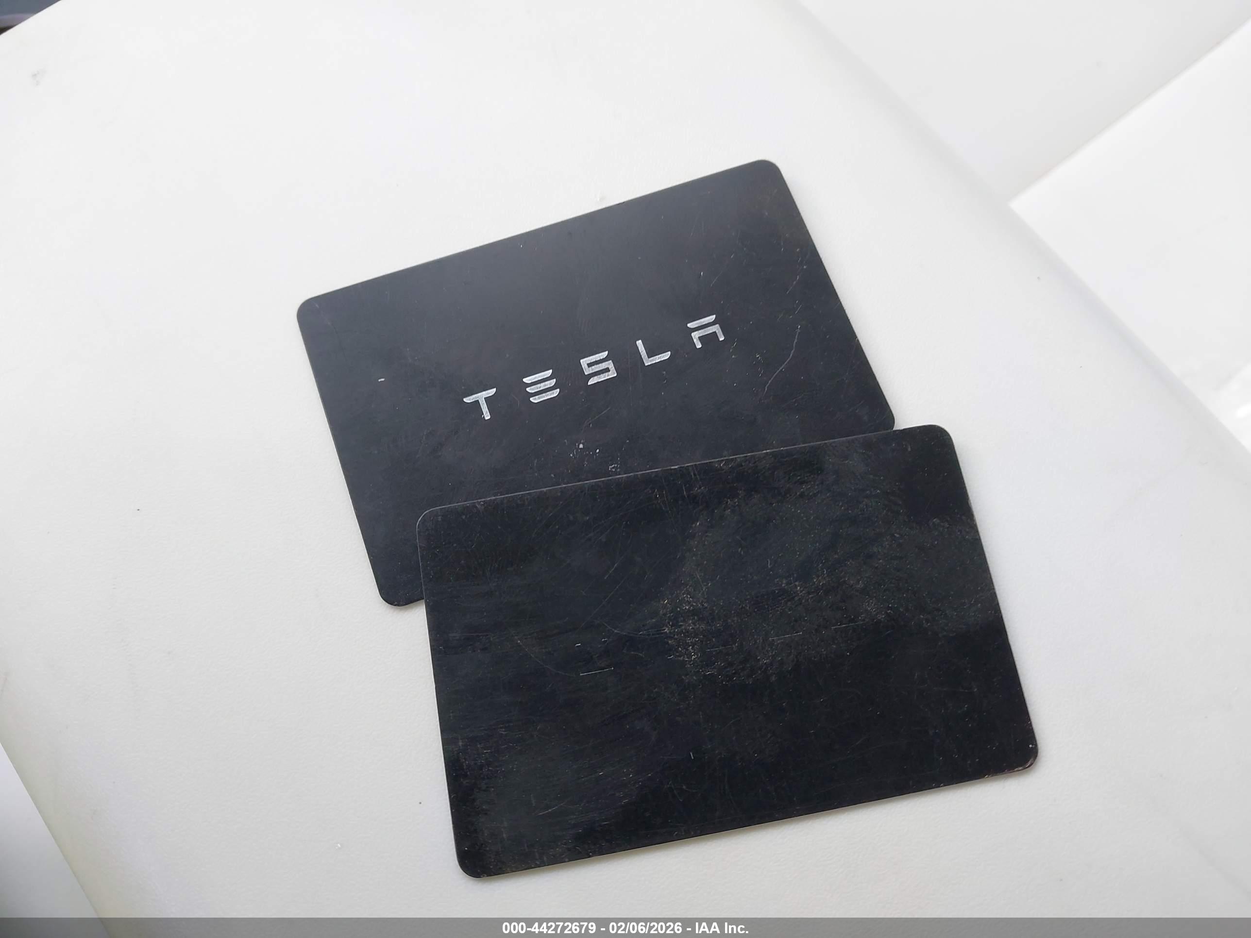 TESLA MODEL image 11