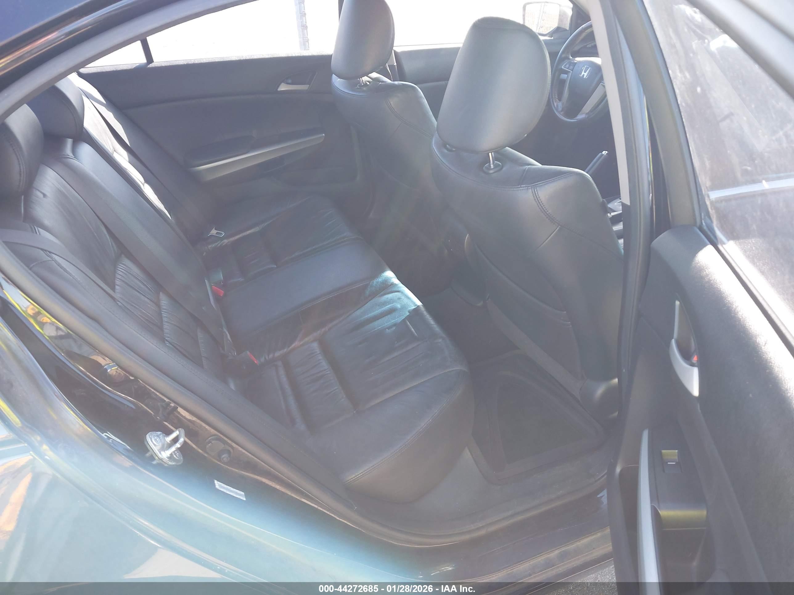 HONDA ACCORD image 8