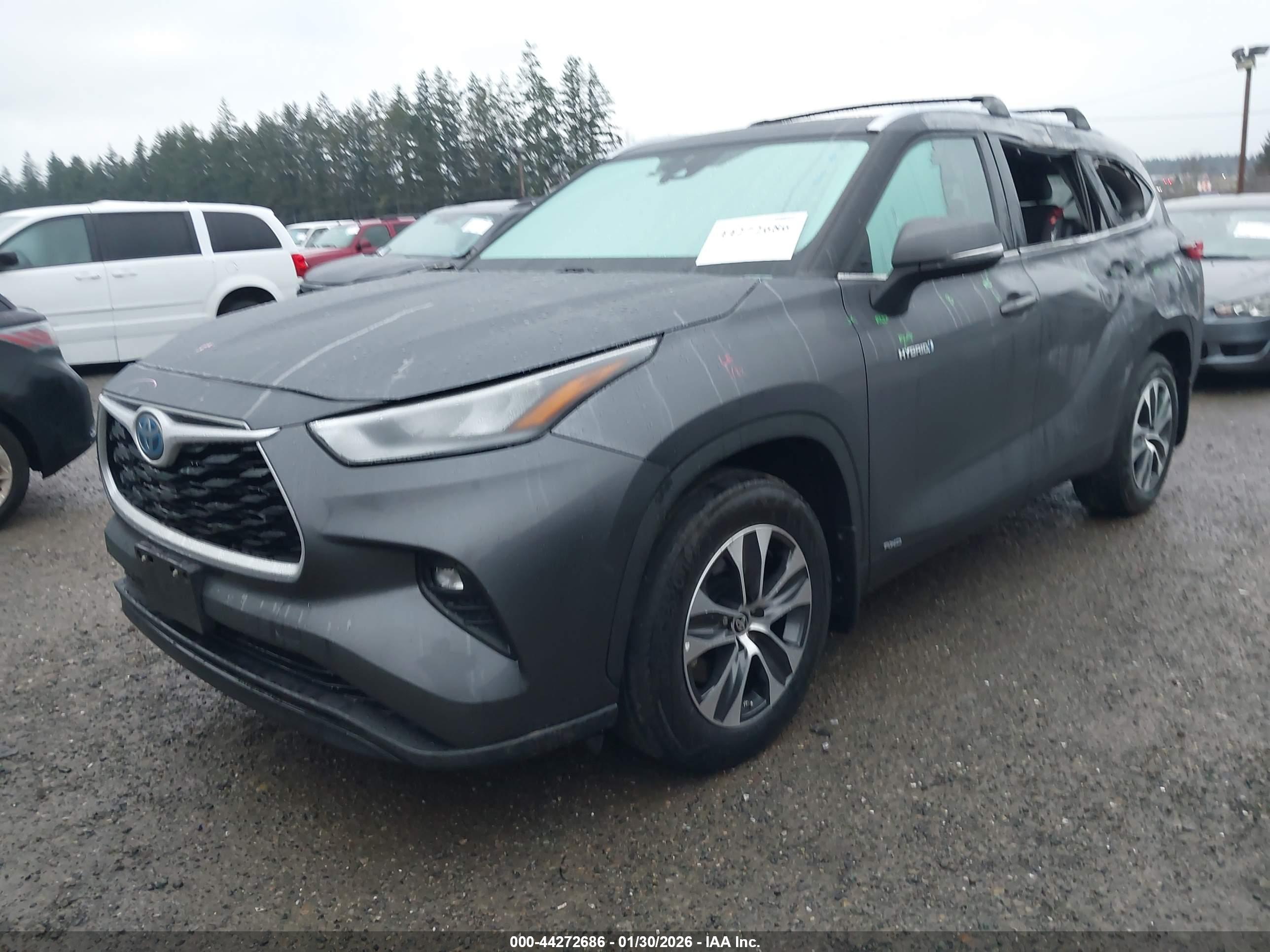 TOYOTA HIGHLANDER image 2