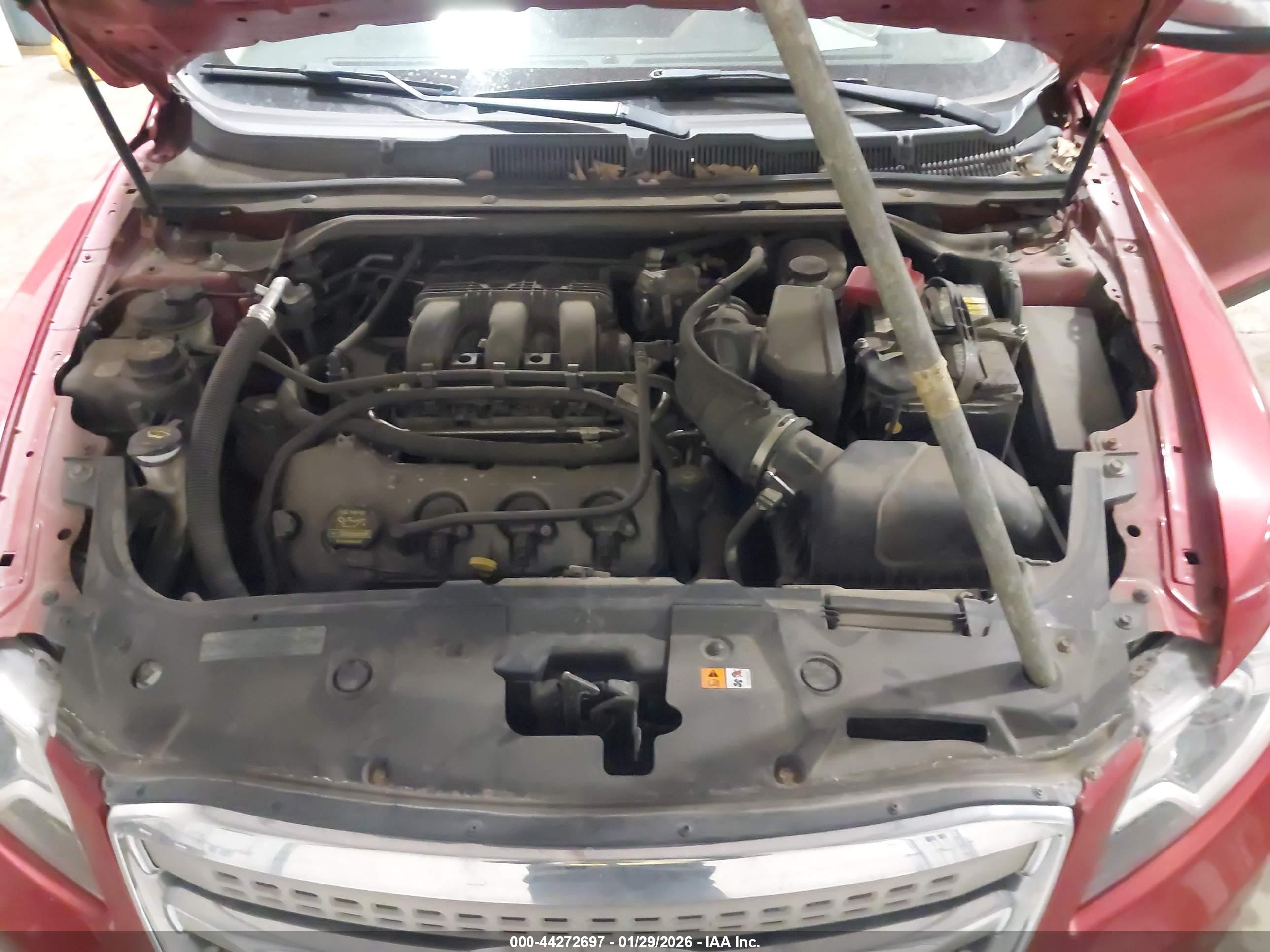 FORD TAURUS image 10