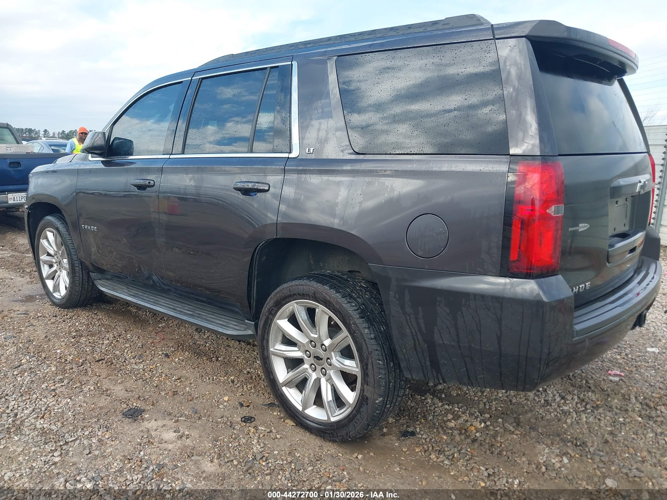 CHEVROLET TAHOE image 3